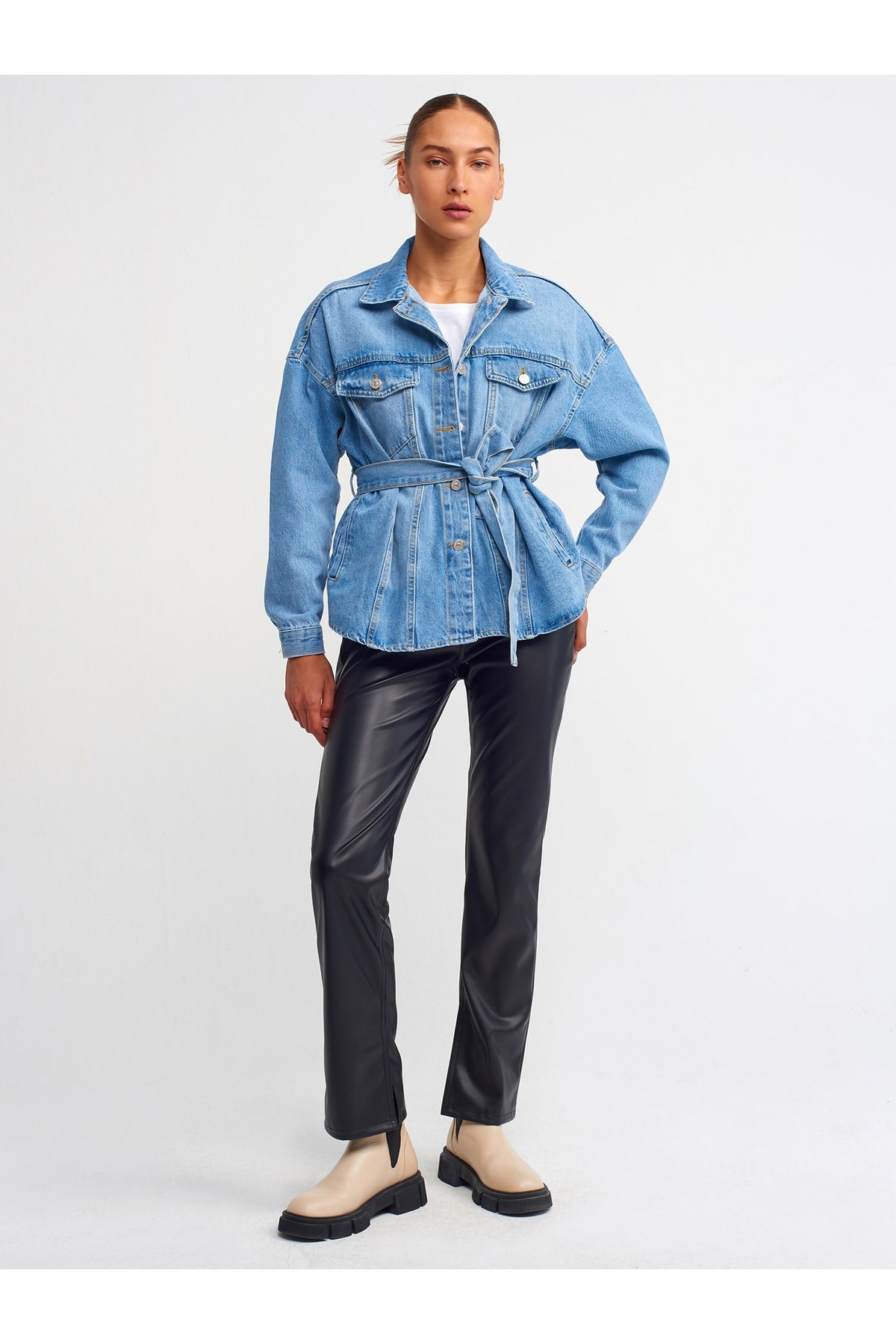mavi-kemerli-oversize-kadin-mont-65304-d19-40.jpg