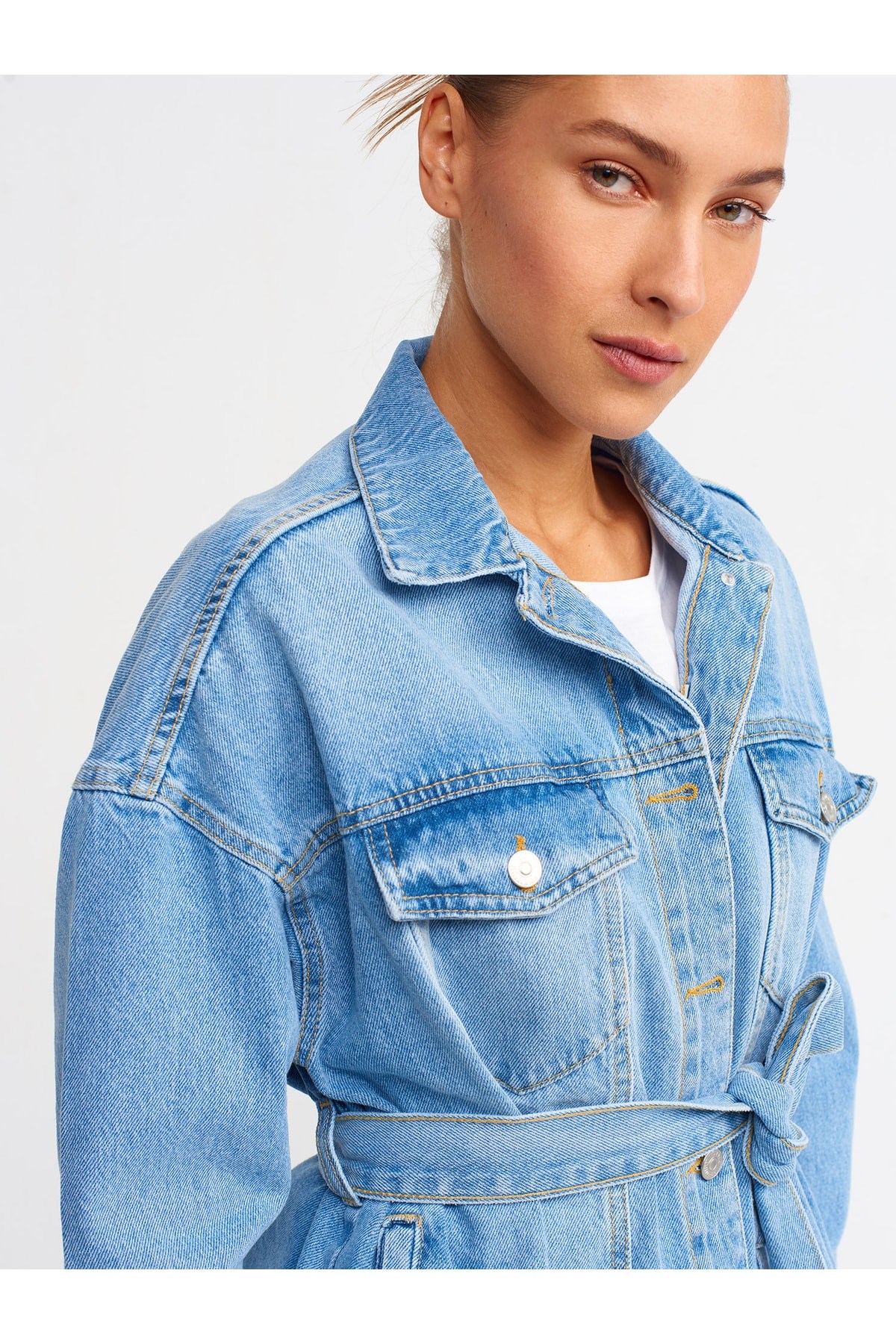 mavi-kemerli-oversize-kadin-mont-65304-e8e846.jpg
