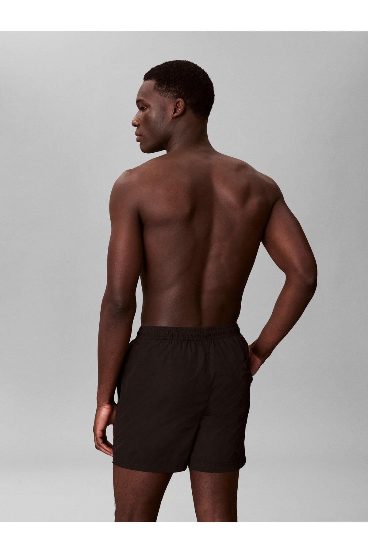 medium-drawstring-8e00fb.jpg