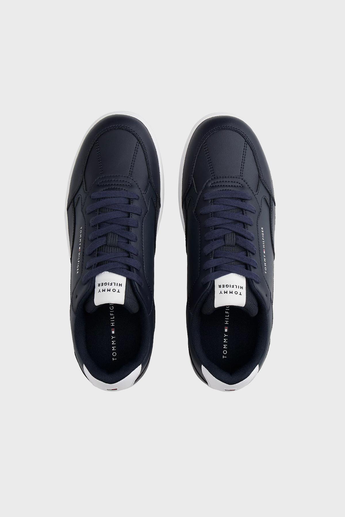men-desert-sky-basket-core-stripe-low--130150.jpg