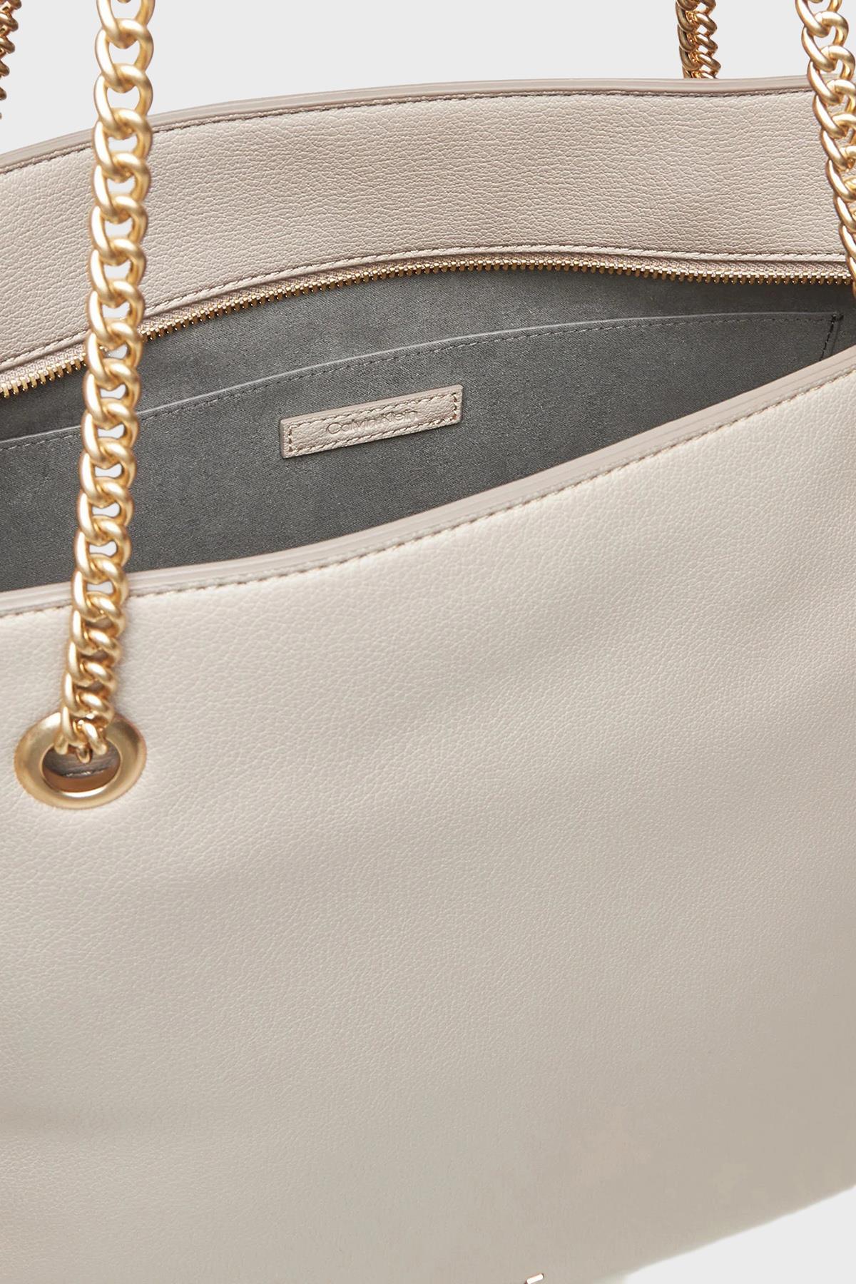 minimal-monogram-chain-tote-c98-44.jpg