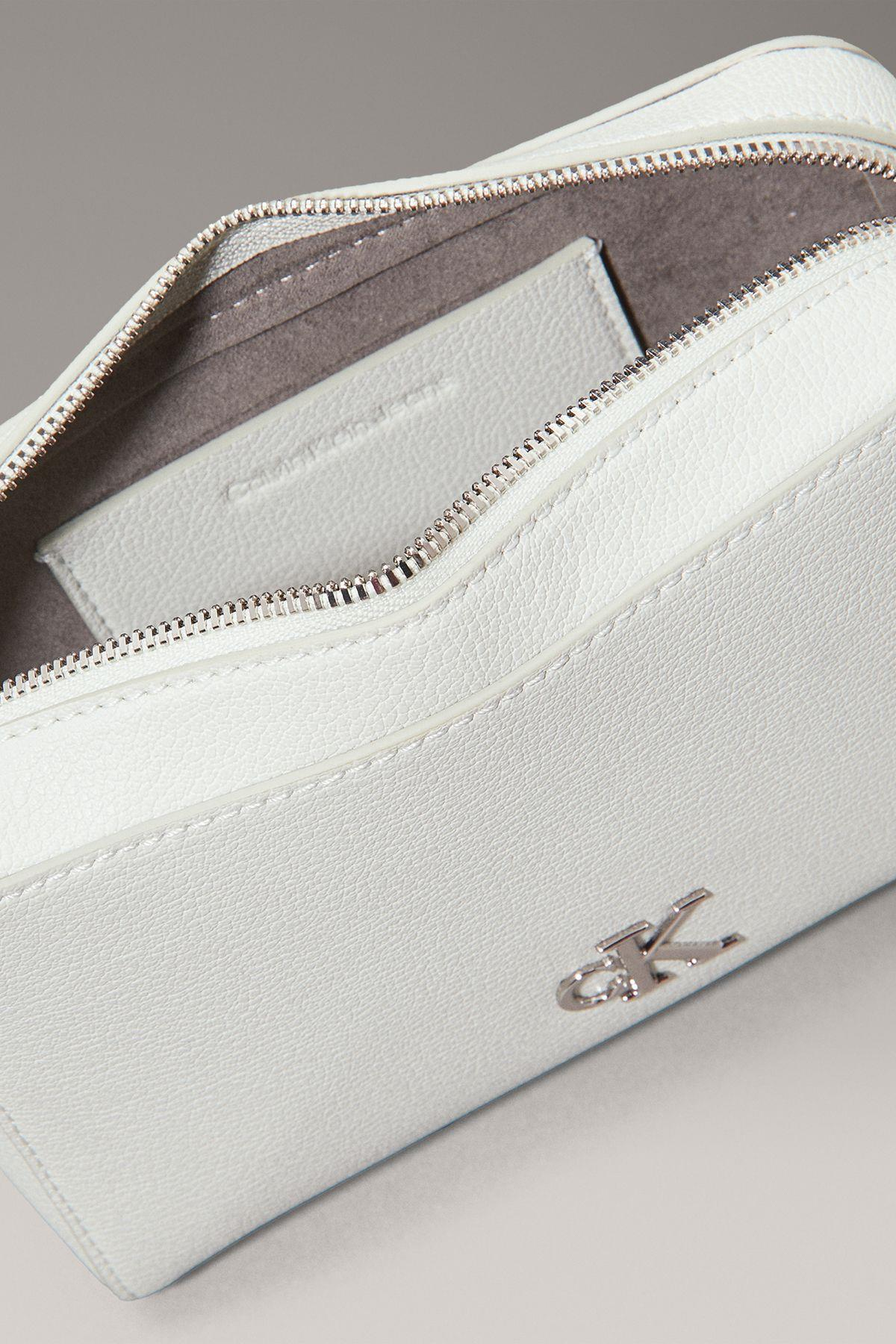 minimal-monogram-ew-camera-bag-7-94e7.jpg