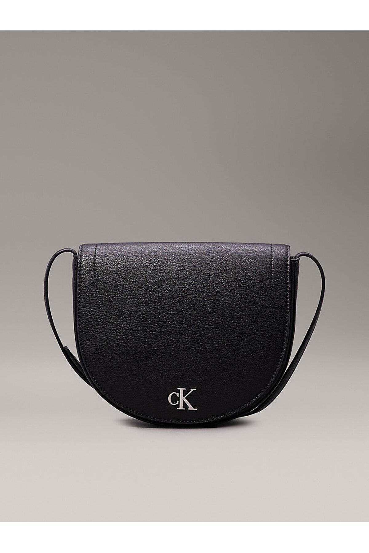 minimal-monogram-saddle22--ad44-.jpg