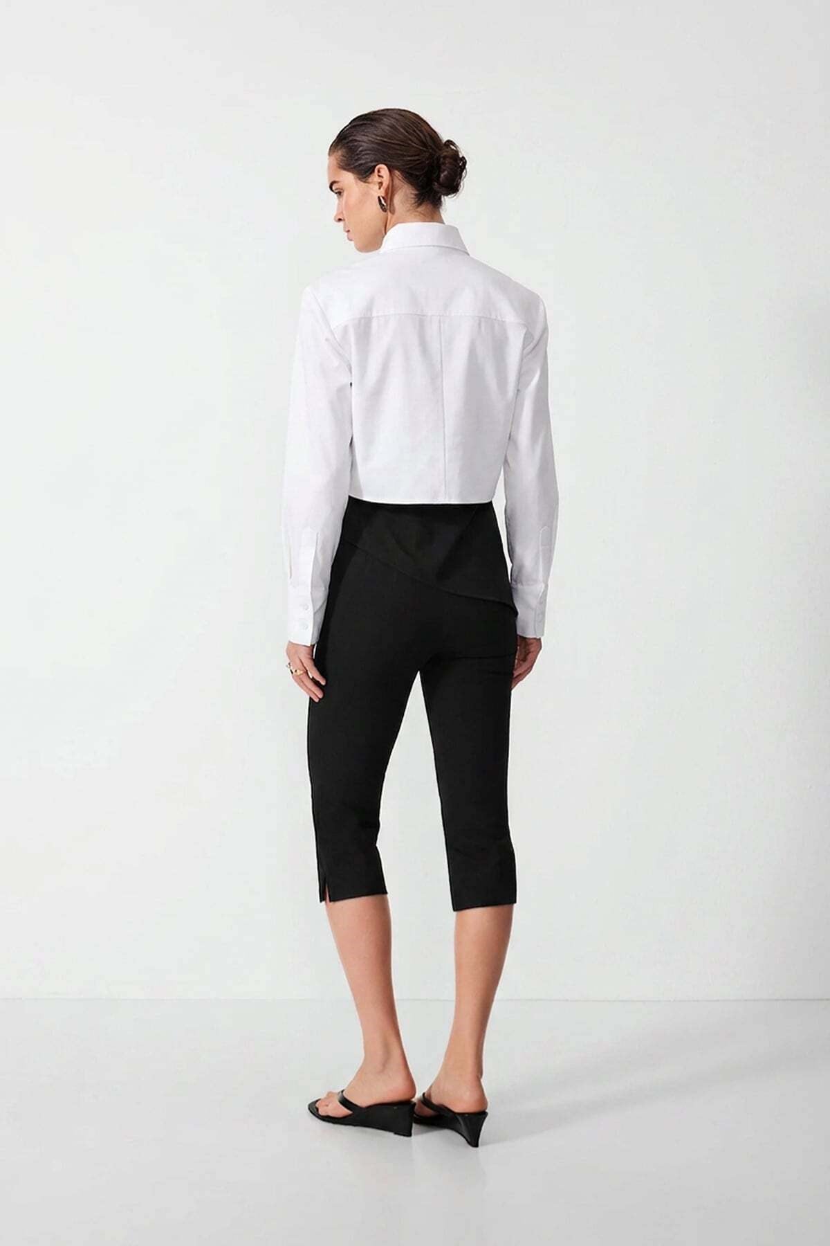 monolith-crop-gomlek-premium-edition-657-bb.jpg