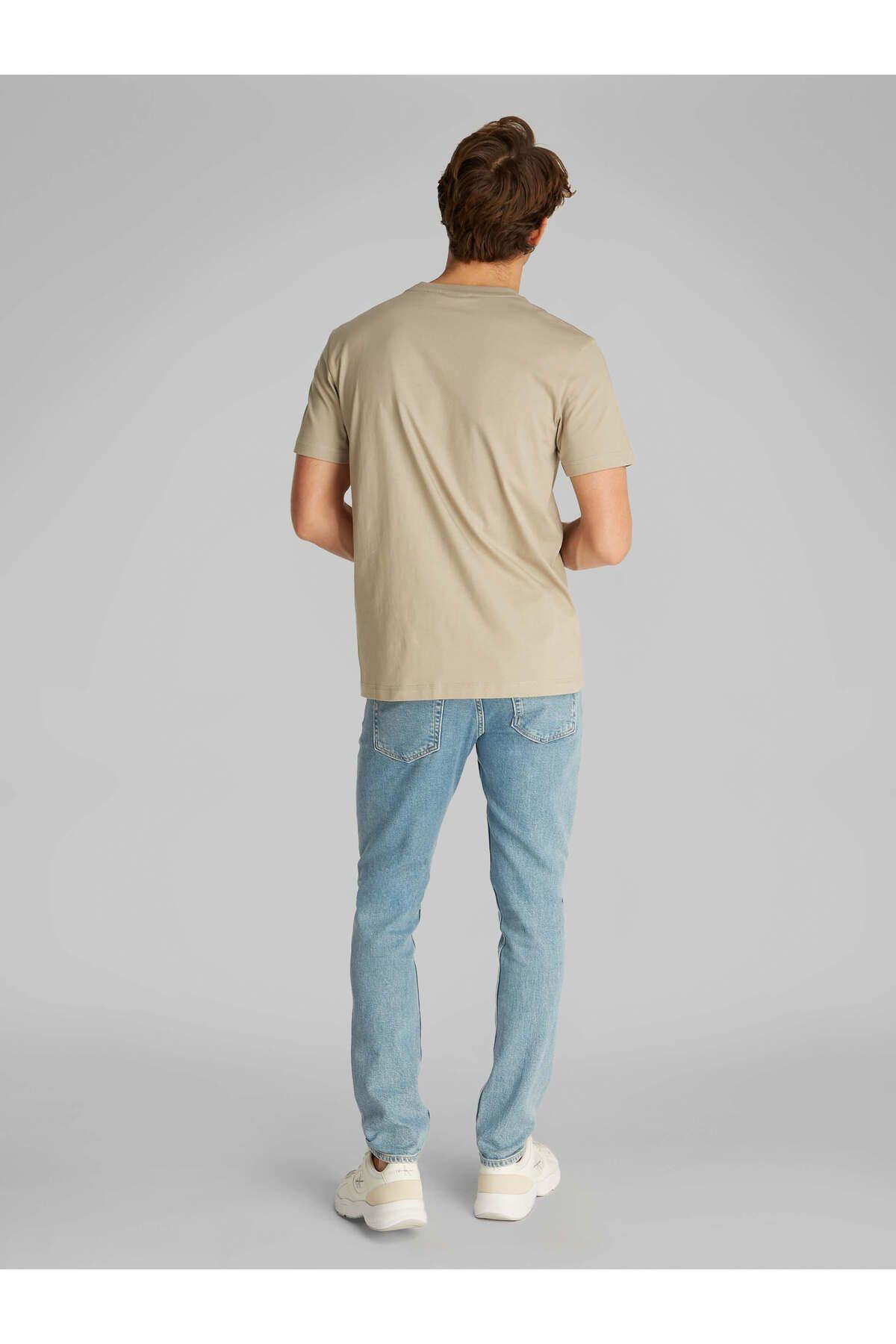 monologo-tee-99-494.jpg