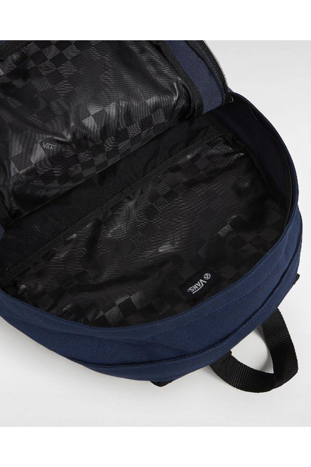 old-skool-trek-backpack-41d6de.jpg