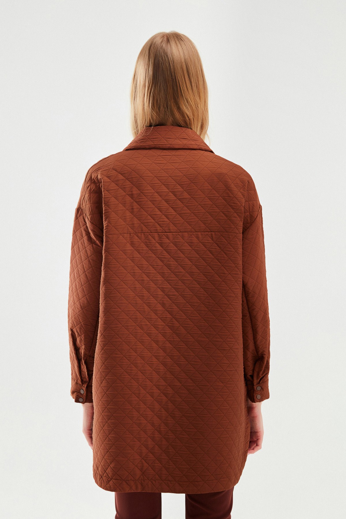 oversize-kapitone-ceket-kahverengi-3a0d9c.jpg