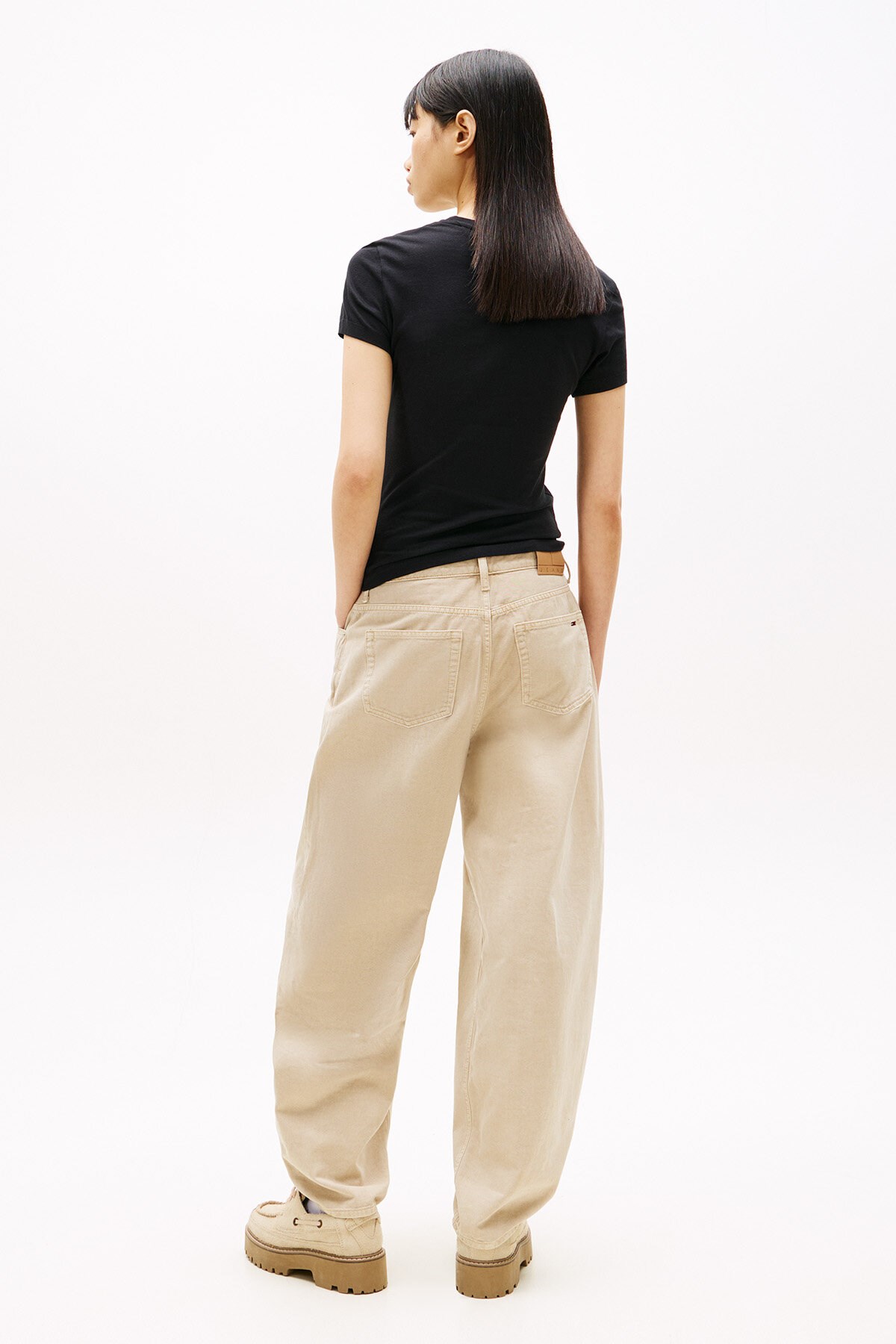 pamuklu-slim-fit-logo-baskili-bisiklet-3f8446.jpg