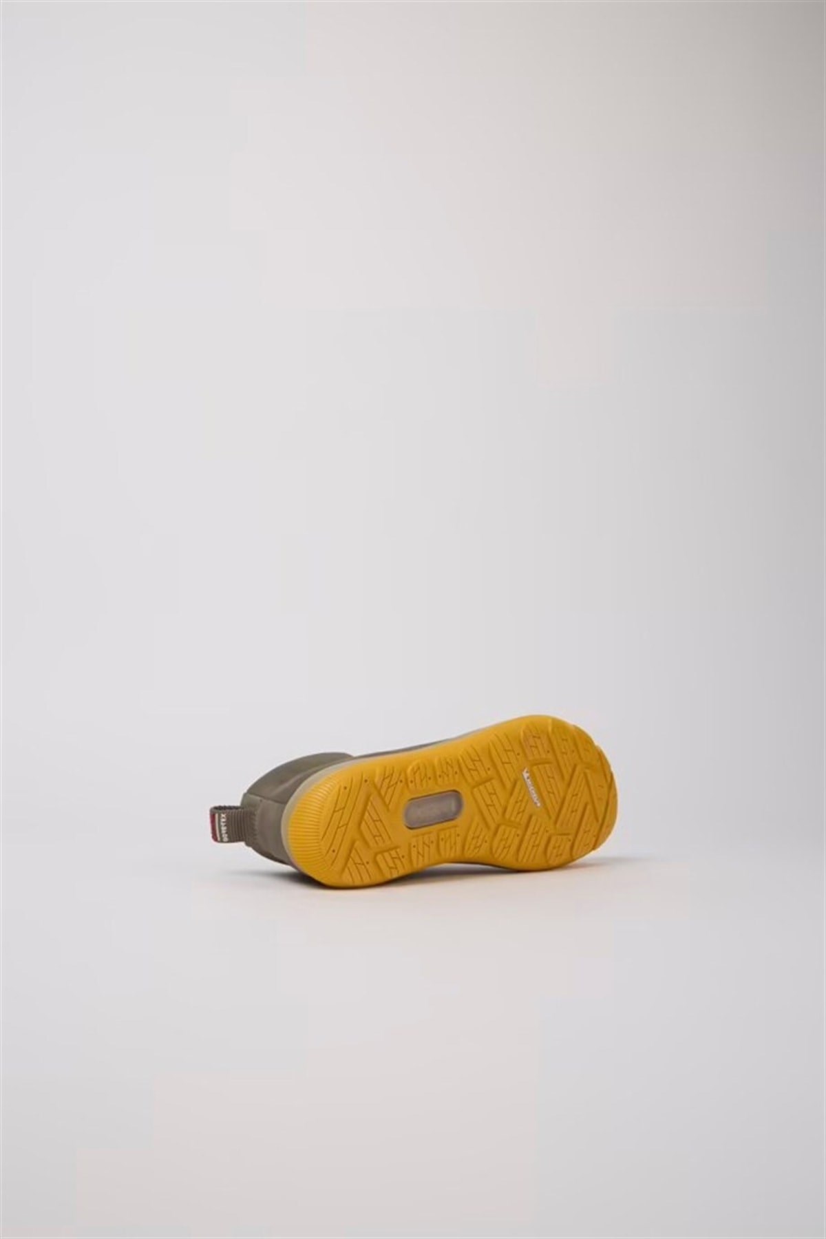 peu-pista-gmk400481-015-a-4ad6.jpg