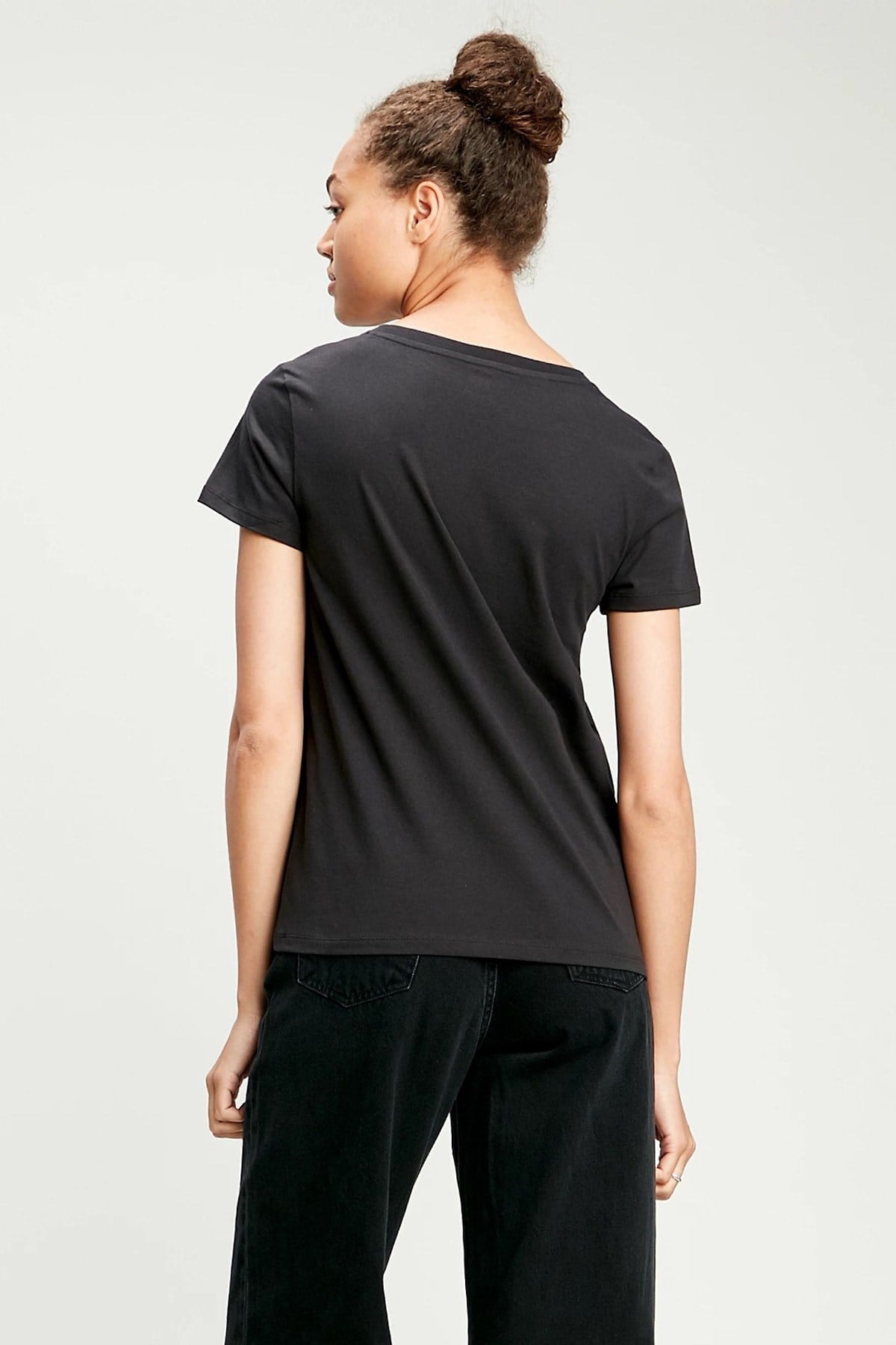regular-fit-v-yaka-100-pamuk-t-shirt-b-b5b-f5.jpg
