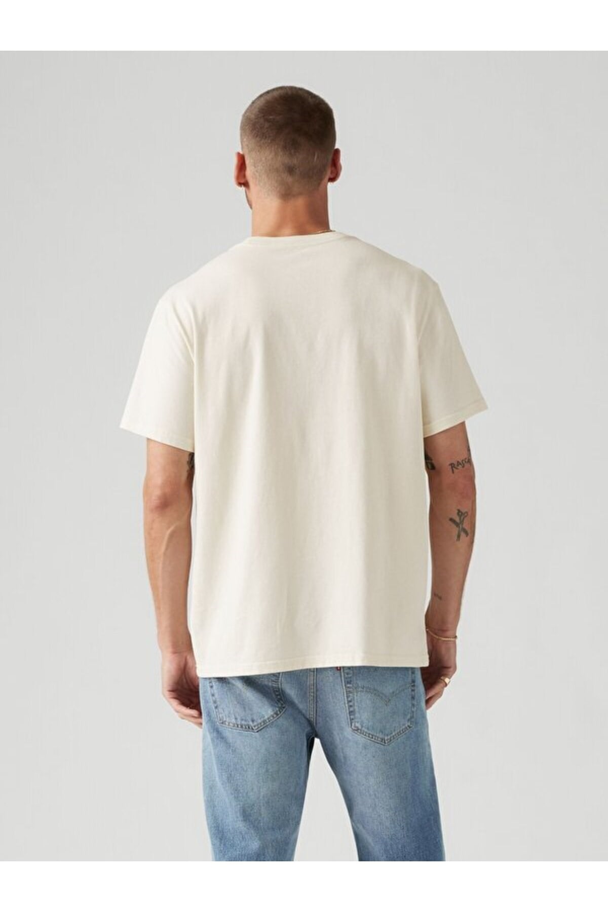 relaxed-fit-tisort-25e6fa.jpg