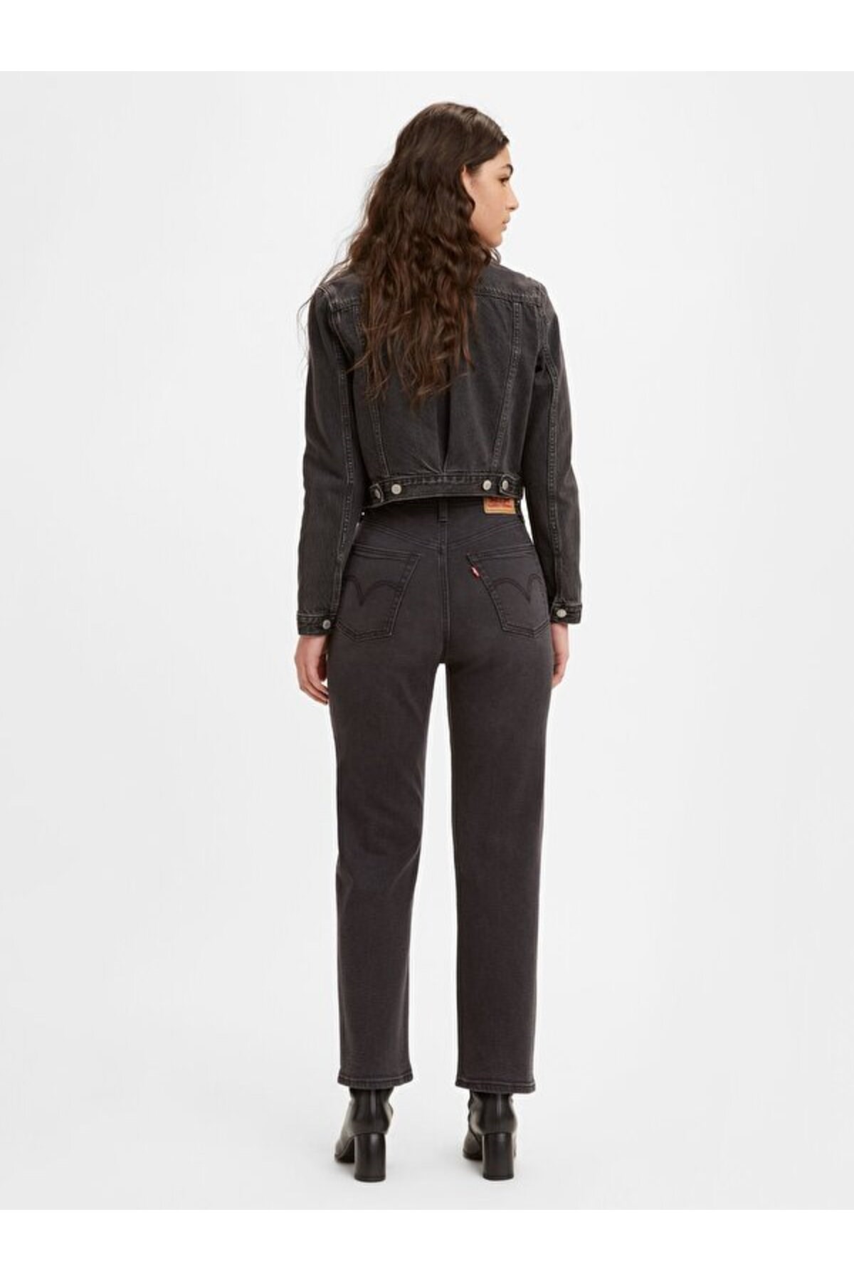 ribcage-straight-ankle-kadin-jean-pant-36ade8.jpg