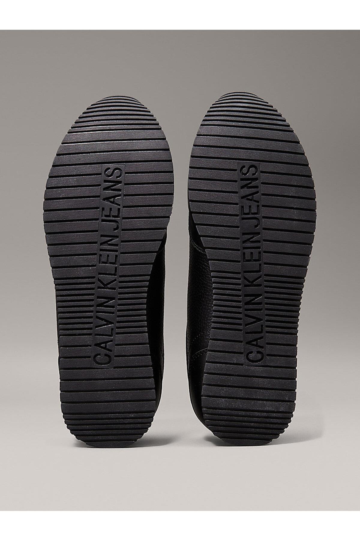 runner-laceup-tc-c32ce-.jpg