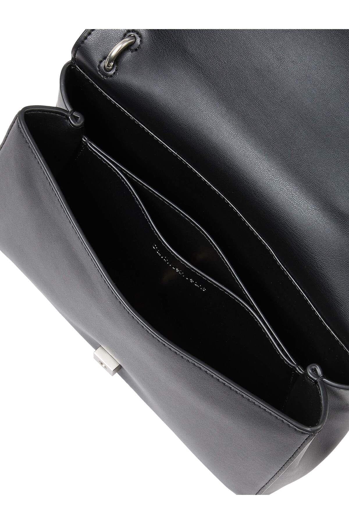sculpted-ew-flap-conv-chain-b1201c.jpg