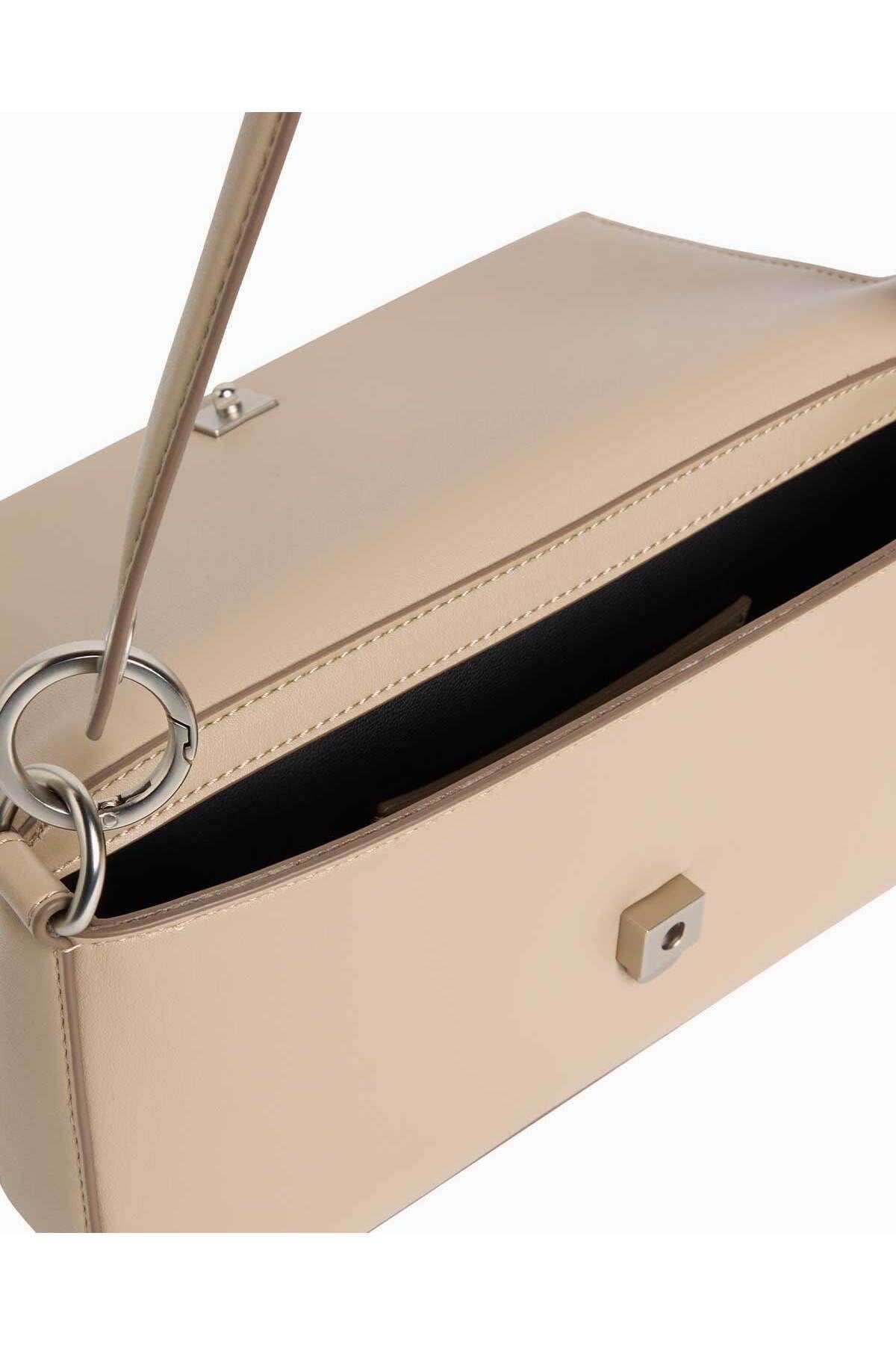 sculpted-flap-shoulder-bag-omuz-cantas-41-b0e.jpg