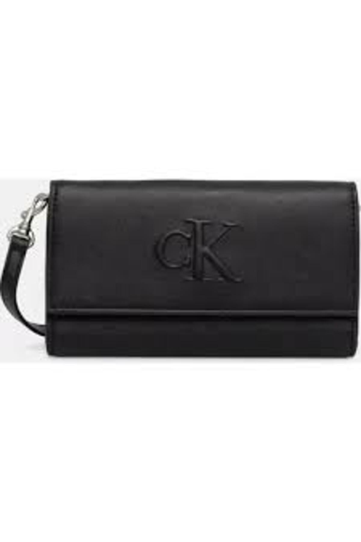 sculpted-long-fold-strap-wallet-d84a80.jpg