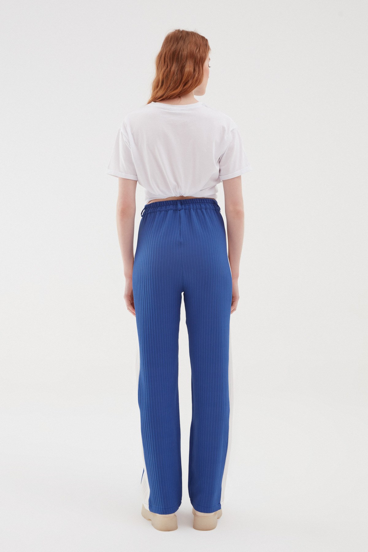 serit-detayli-bol-paca-pantolon-indigo-88cdea.jpg