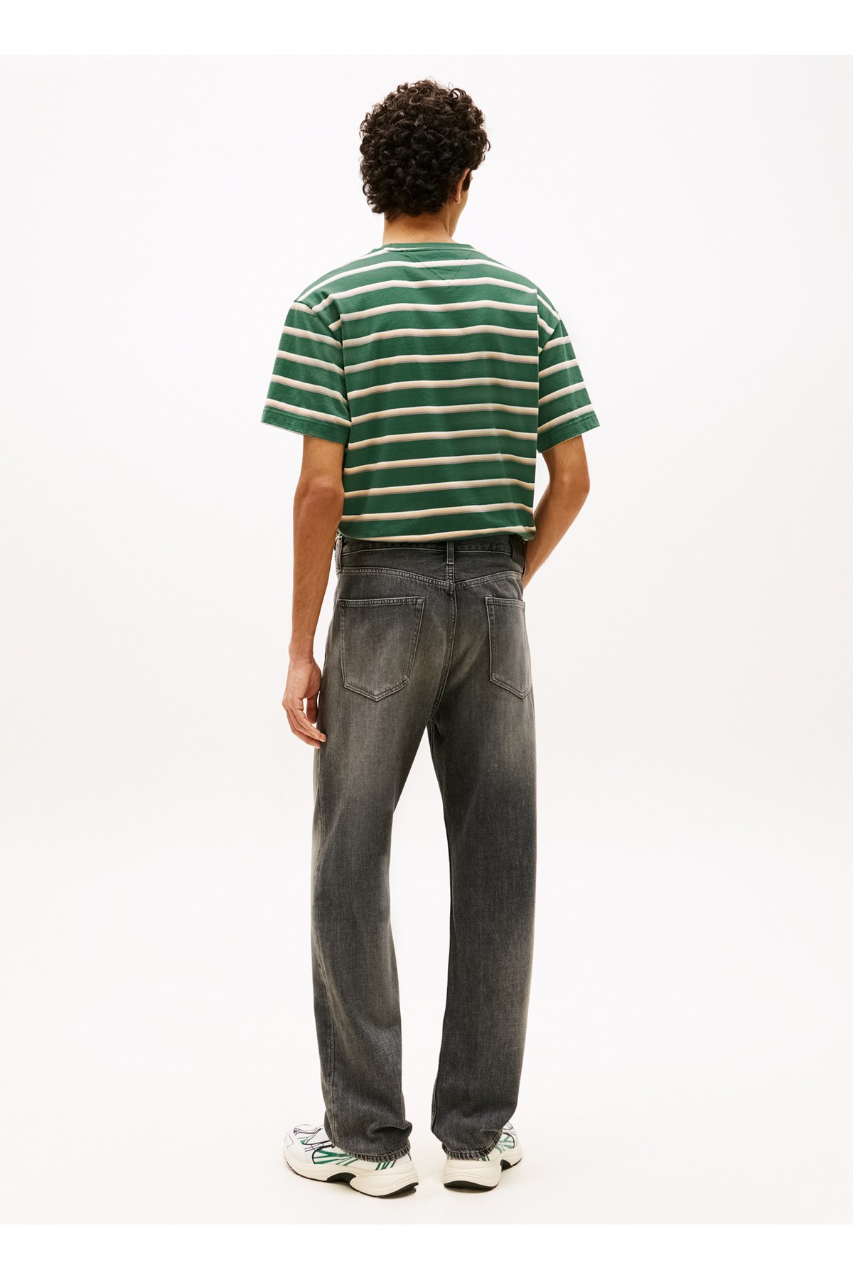 siyah-erkek-regular-fit-yikamali-denim-19ed-e.jpg