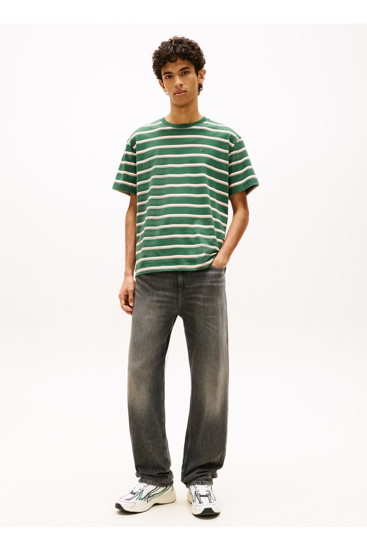 siyah-erkek-regular-fit-yikamali-denim-5b3581.jpg
