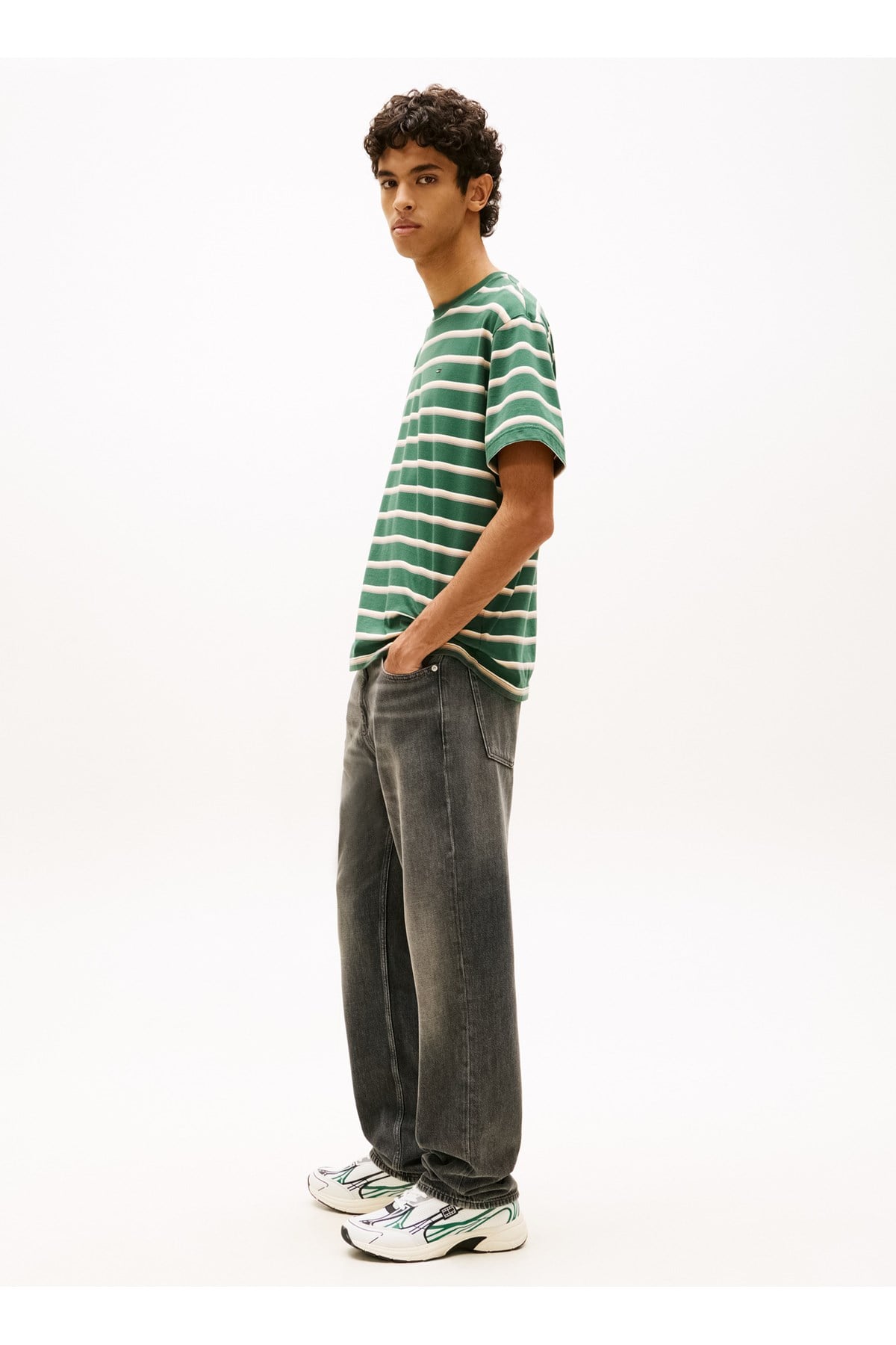 siyah-erkek-regular-fit-yikamali-denim-876b2b.jpg