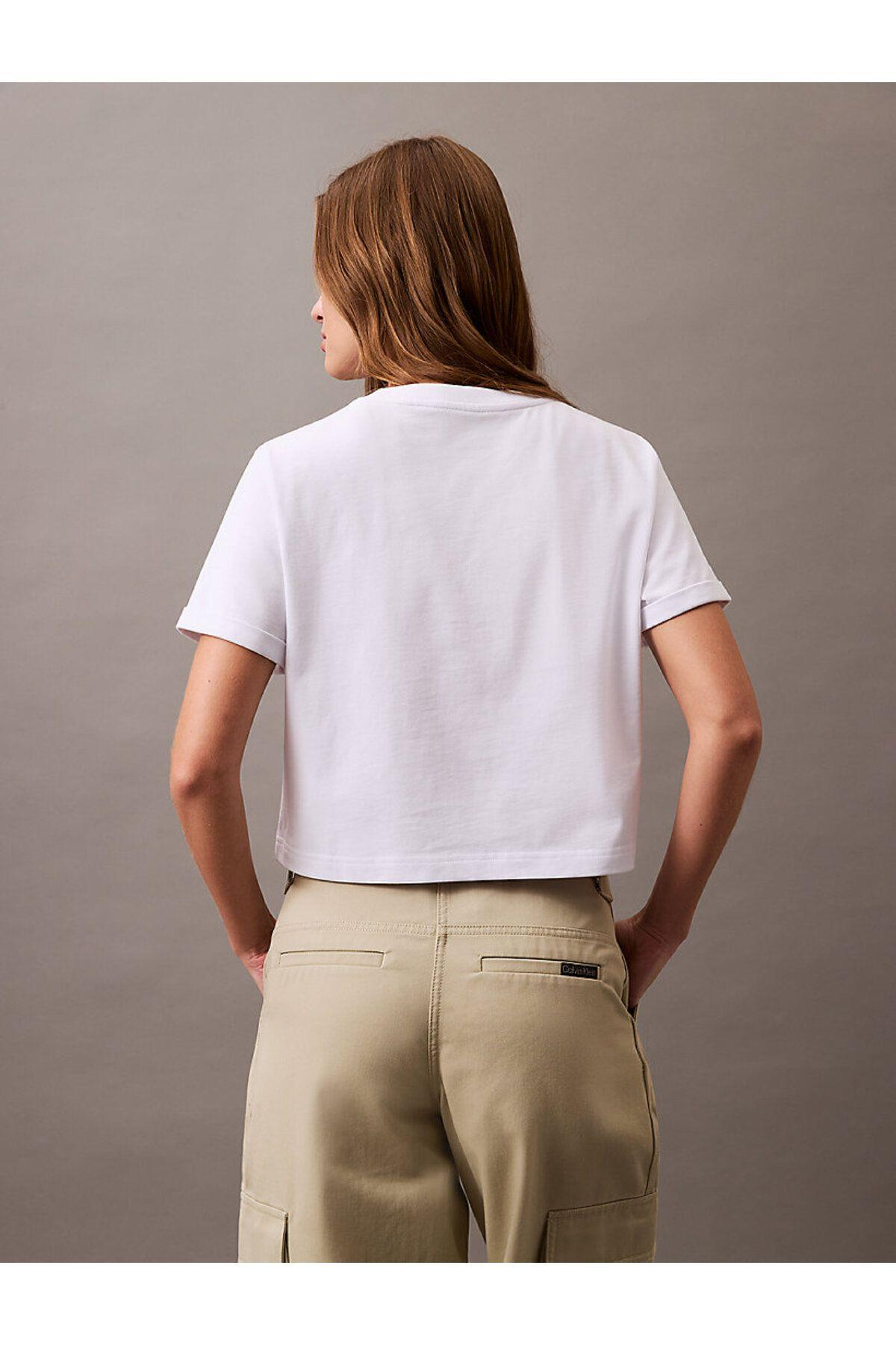 ss-liquid-ck-cropped-tee-886-7d.jpg