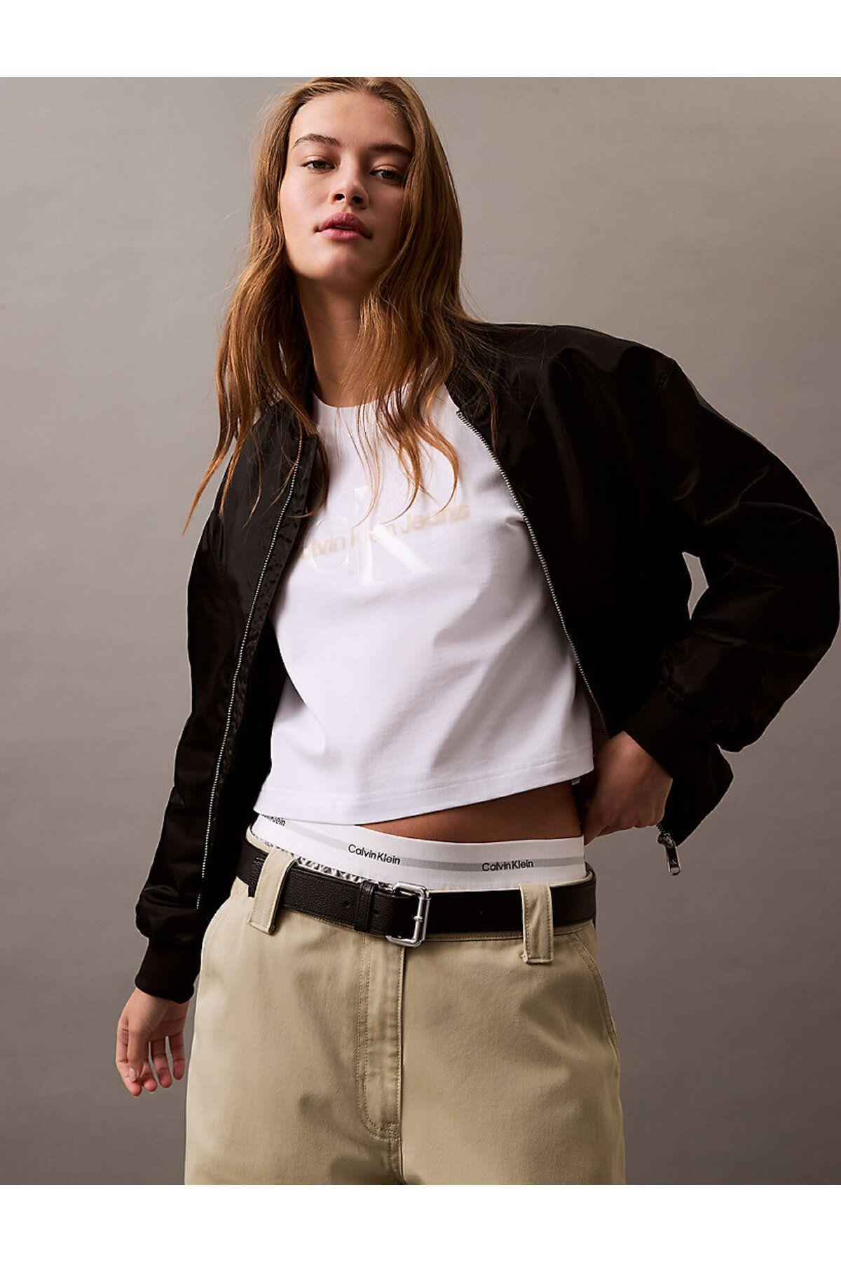 ss-liquid-ck-cropped-tee-a18c17.jpg