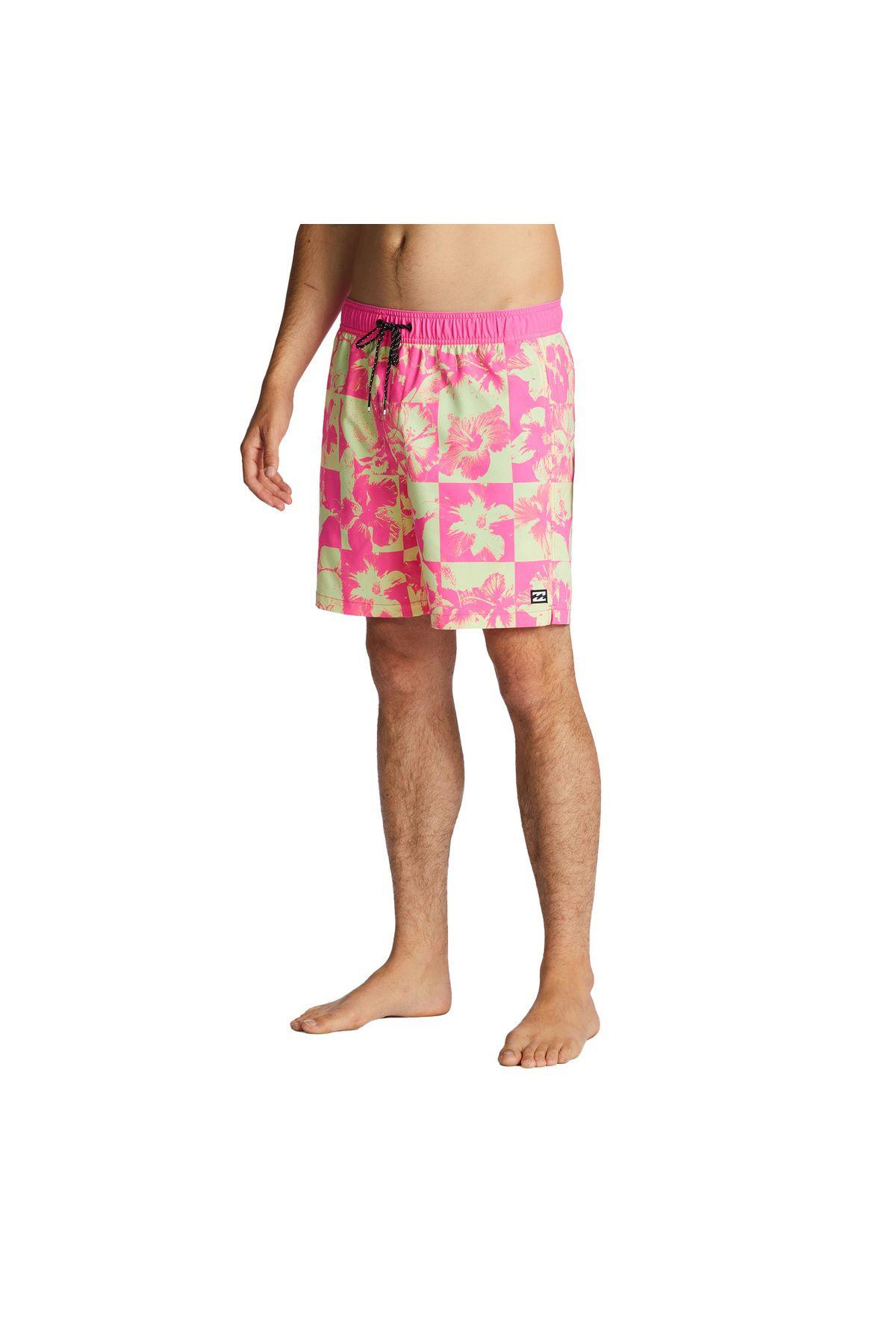 sundays-layback-64553f.jpg