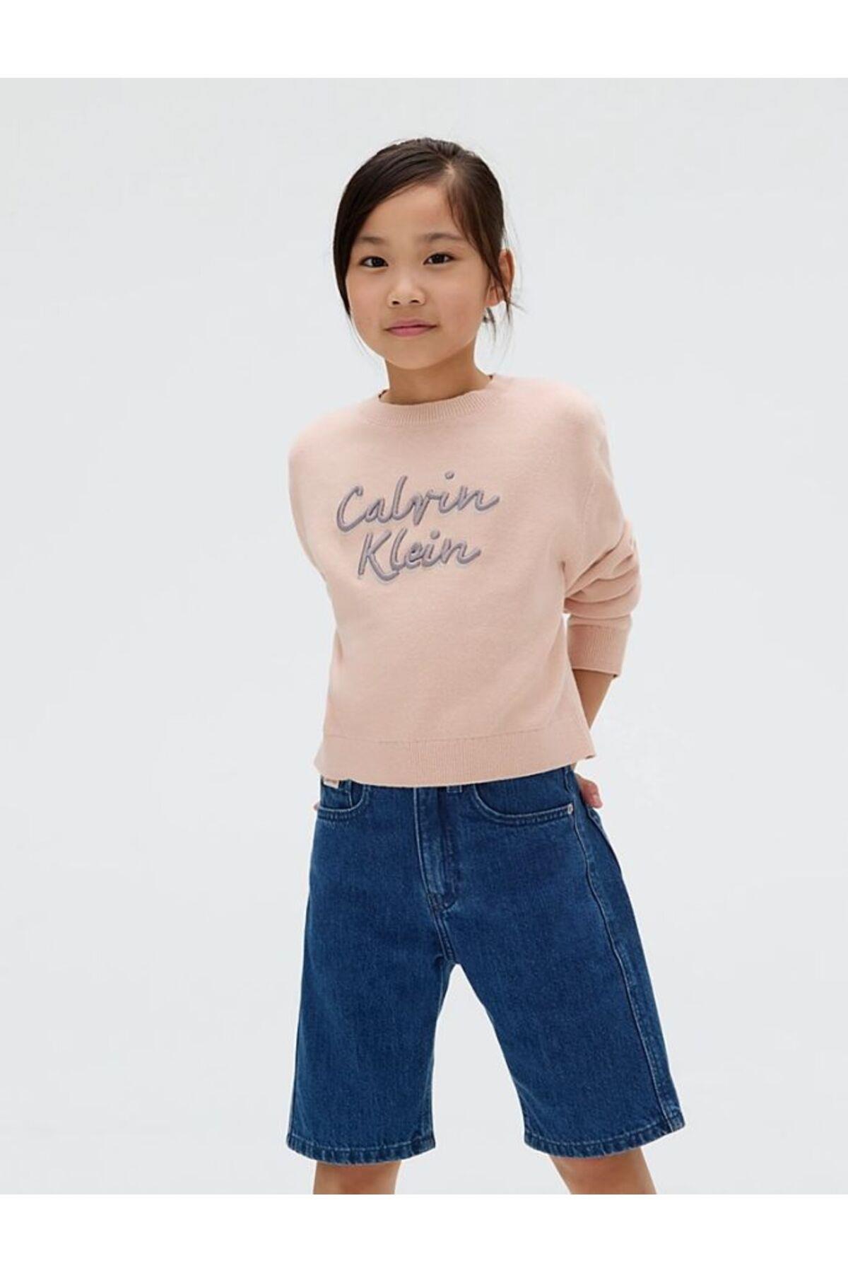 sweatshirt-70e920.jpg