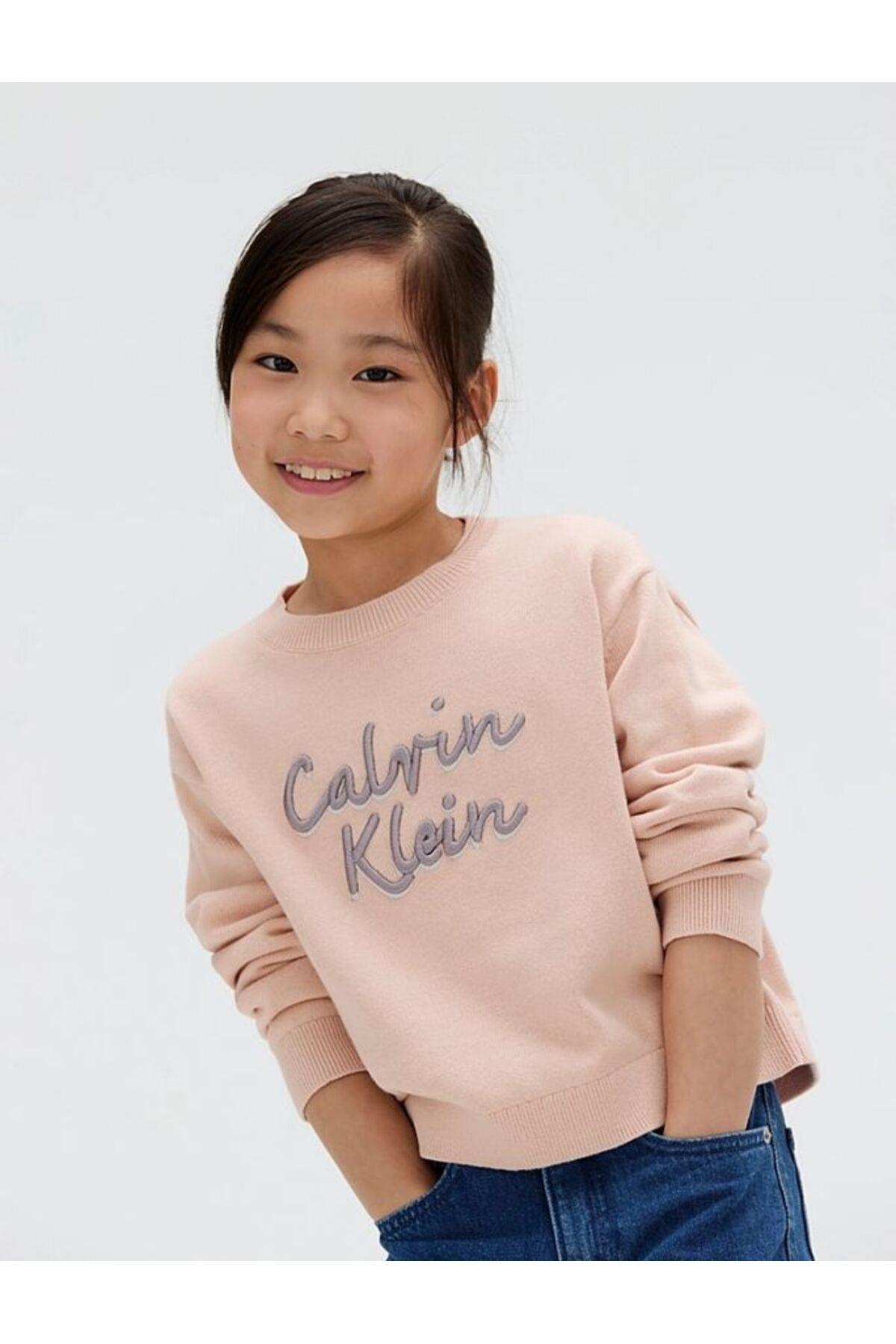 sweatshirt-d81855.jpg