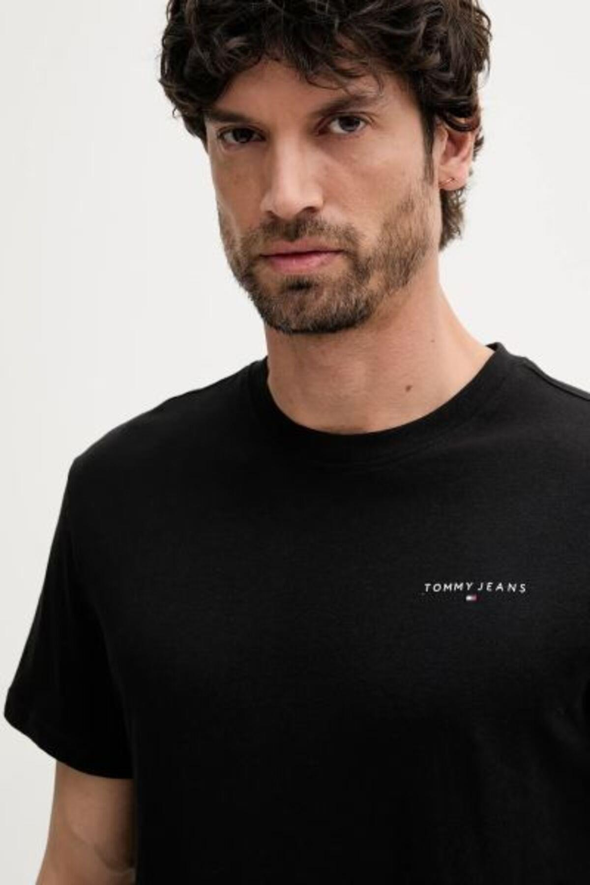 t-shirt-183d96.jpg