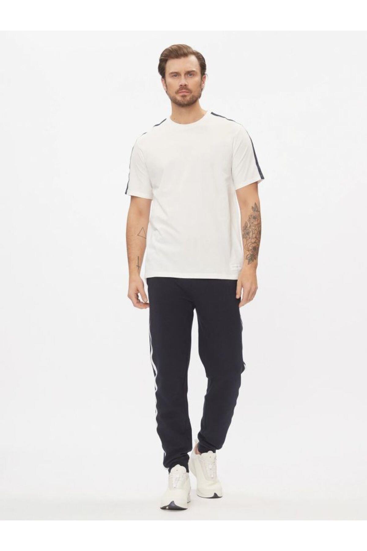 t-shirt-f6-4c2.jpg