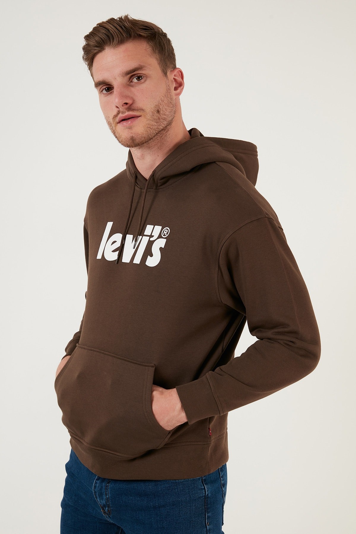 t2-relaxed-graphic-lse-poster-hood-rel-ebc65d.jpg