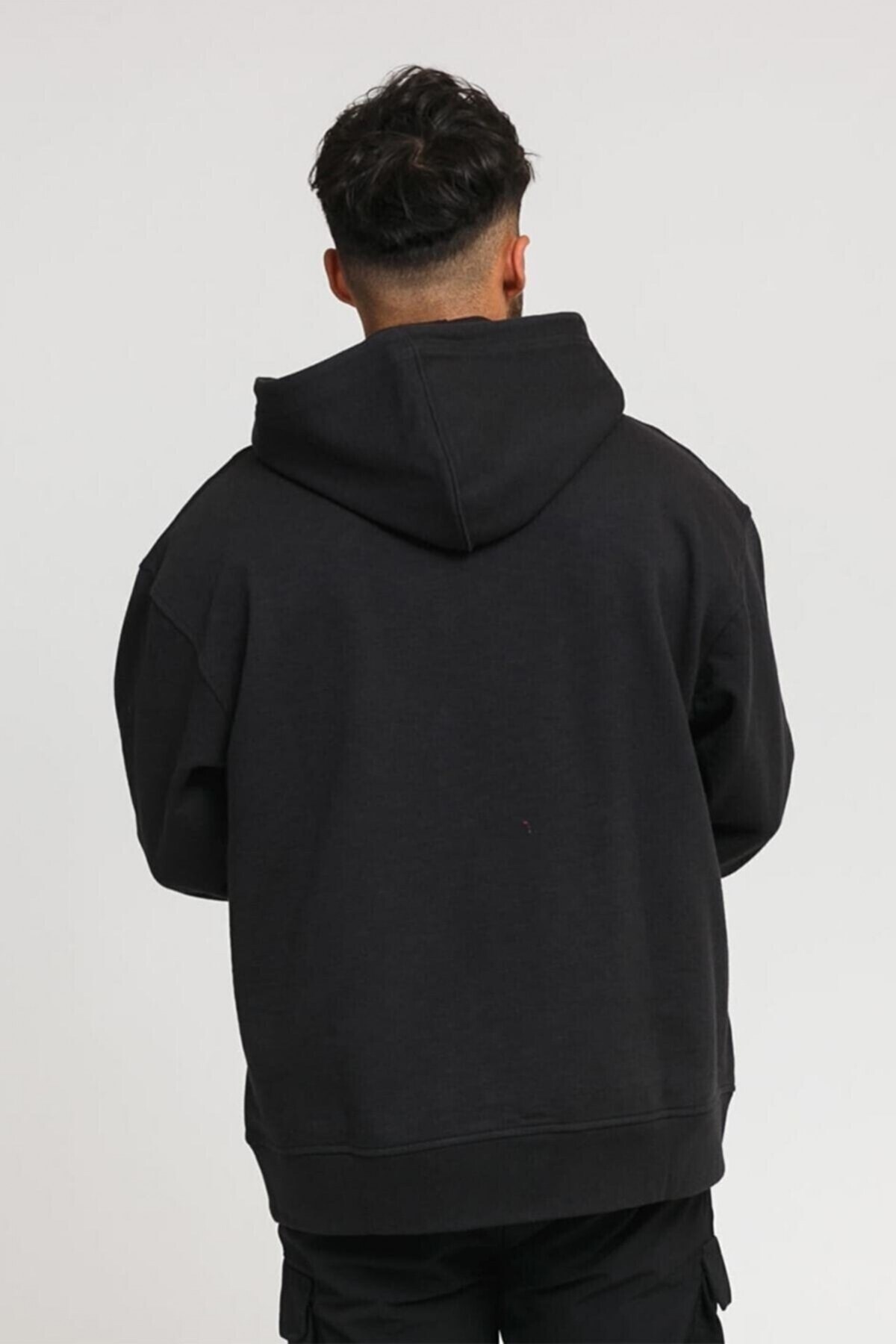 t2-relaxed-graphic-po-ssnl-serif-po-je-5fc13c.jpg