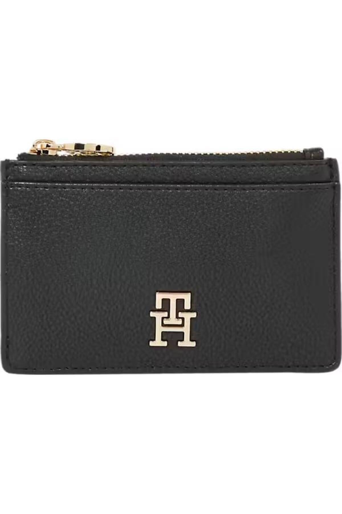 th-distinct-long-cc-holder-cfe34c.jpg