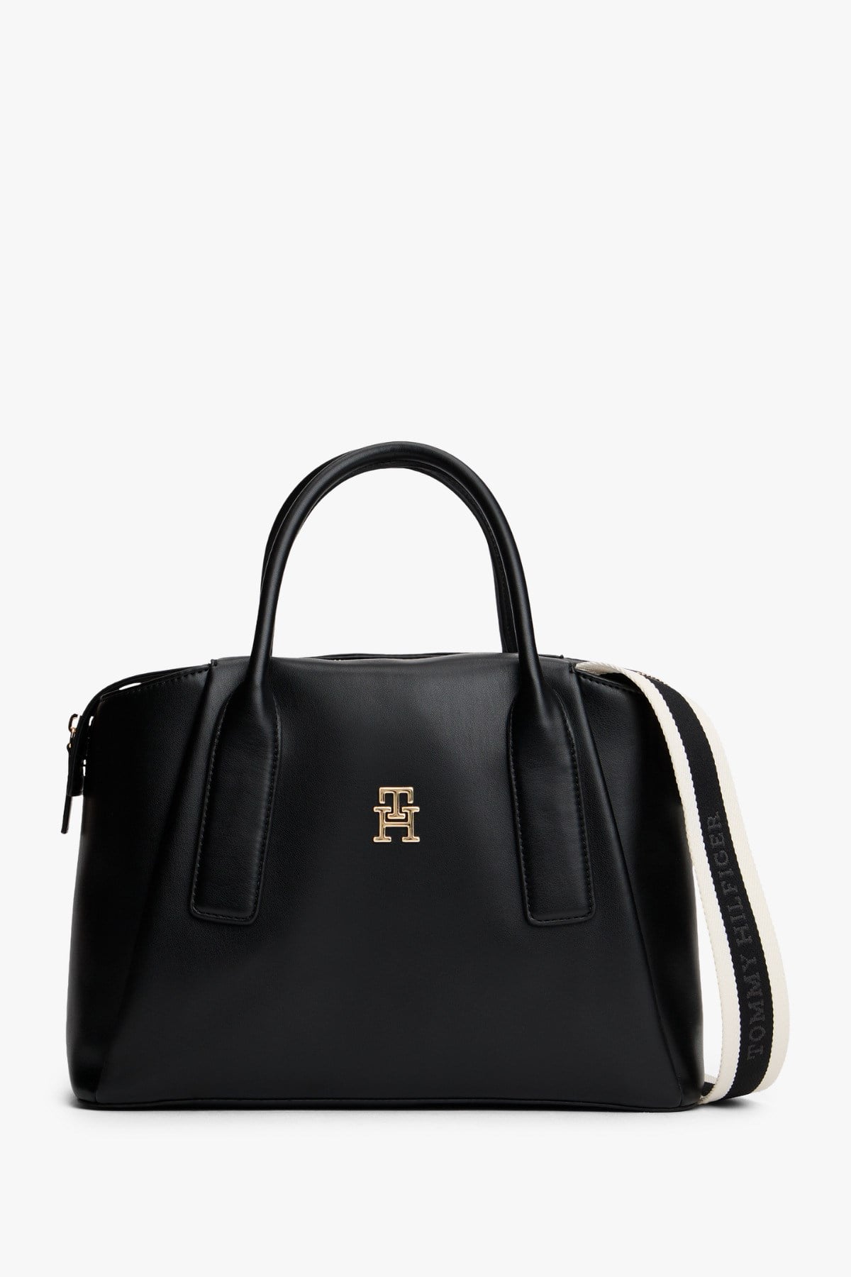 th-essential-satchel-siyah-canta-9-43f6.jpg