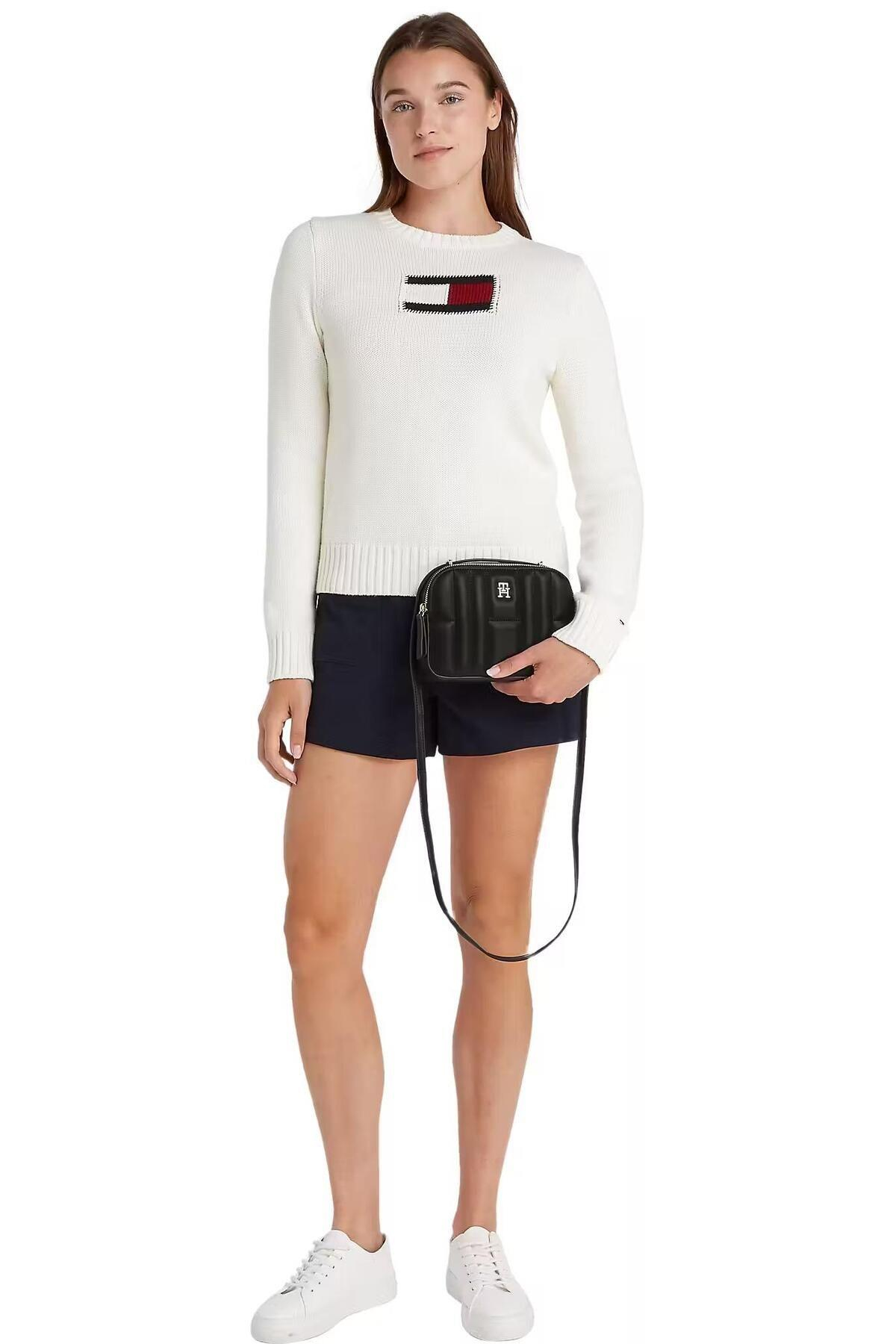 th-feminine-conv-camera-bag-19ec-f.jpg