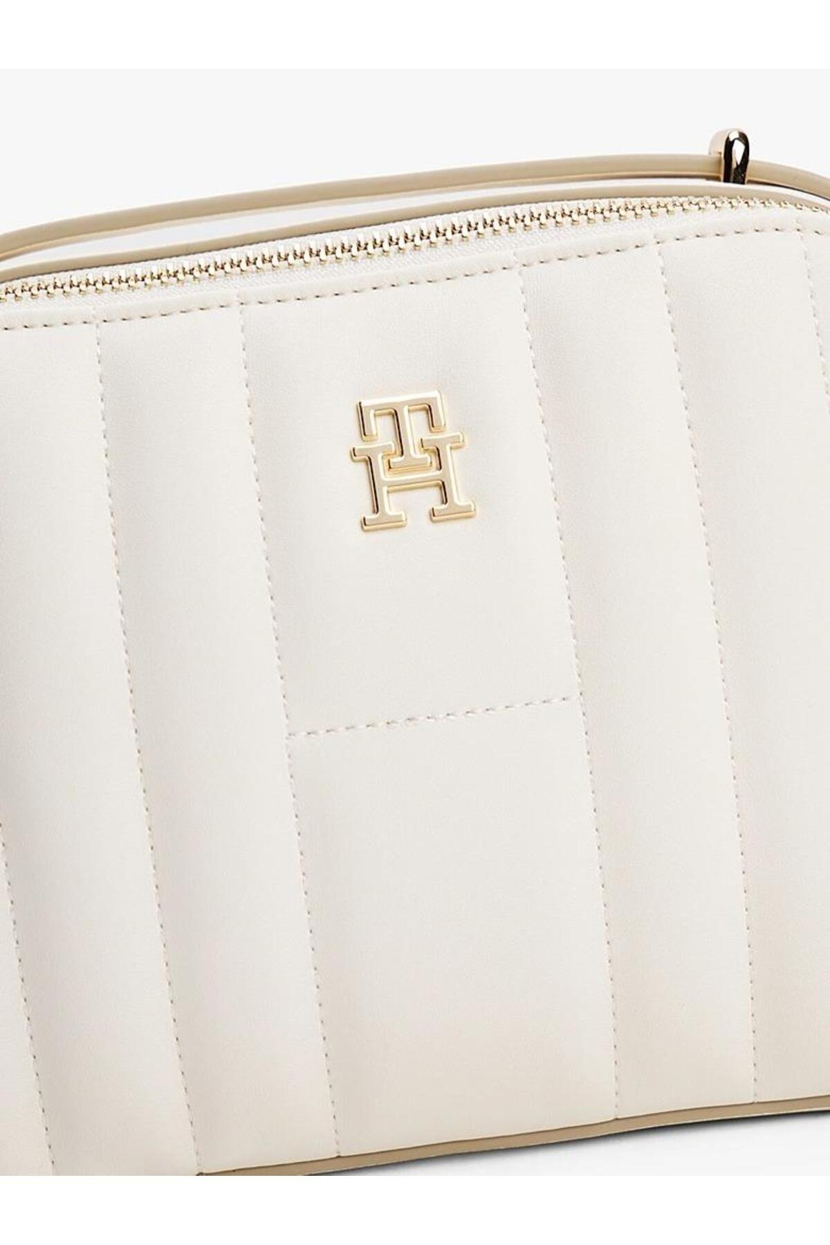 th-feminine-conv-camera-bag-4eae-9.jpg