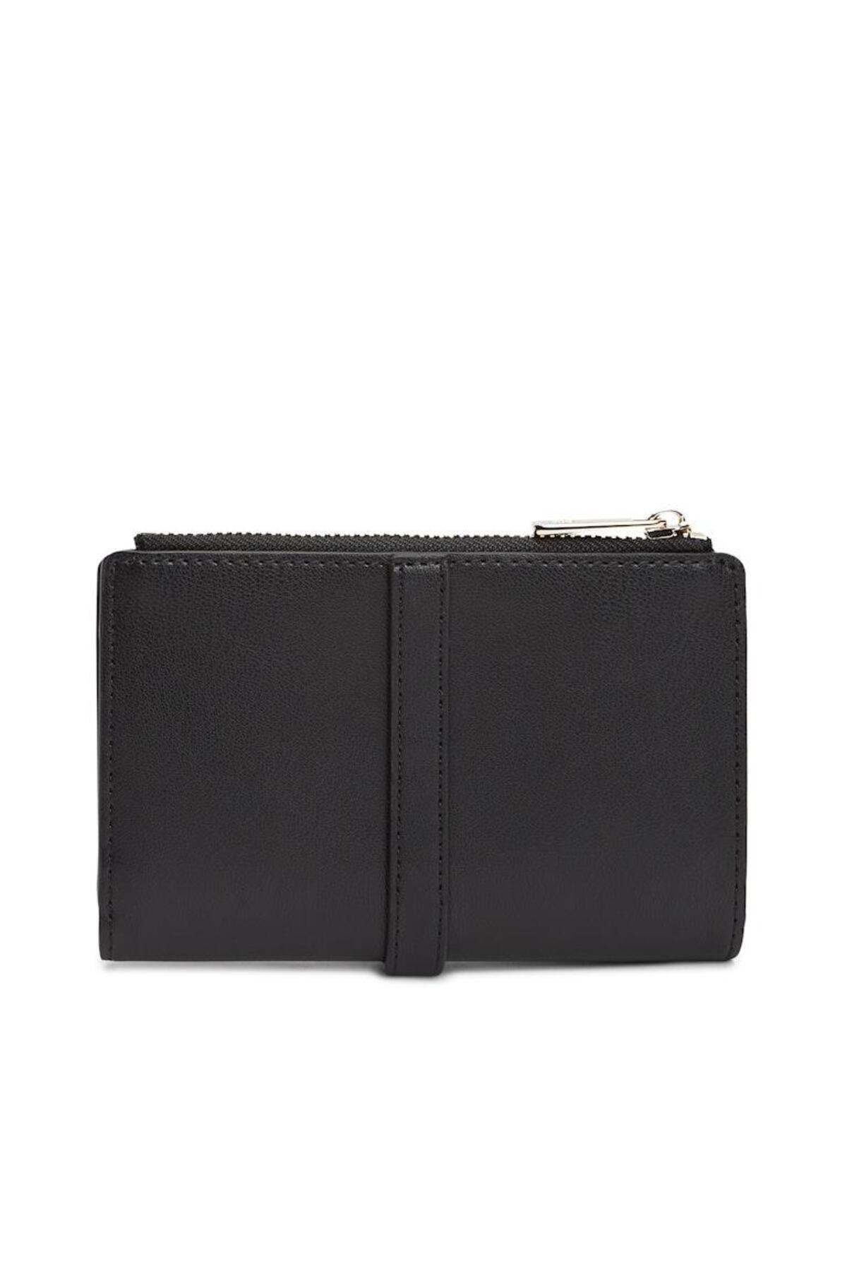 th-glam-bifold-wallet-a5-e08.jpg