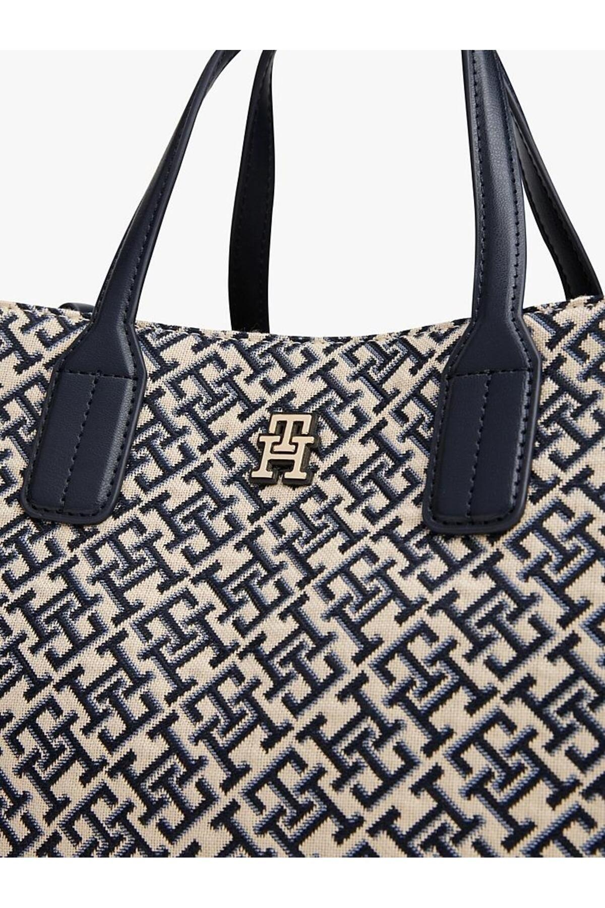 th-jacquard-satchel-9014b5.jpg