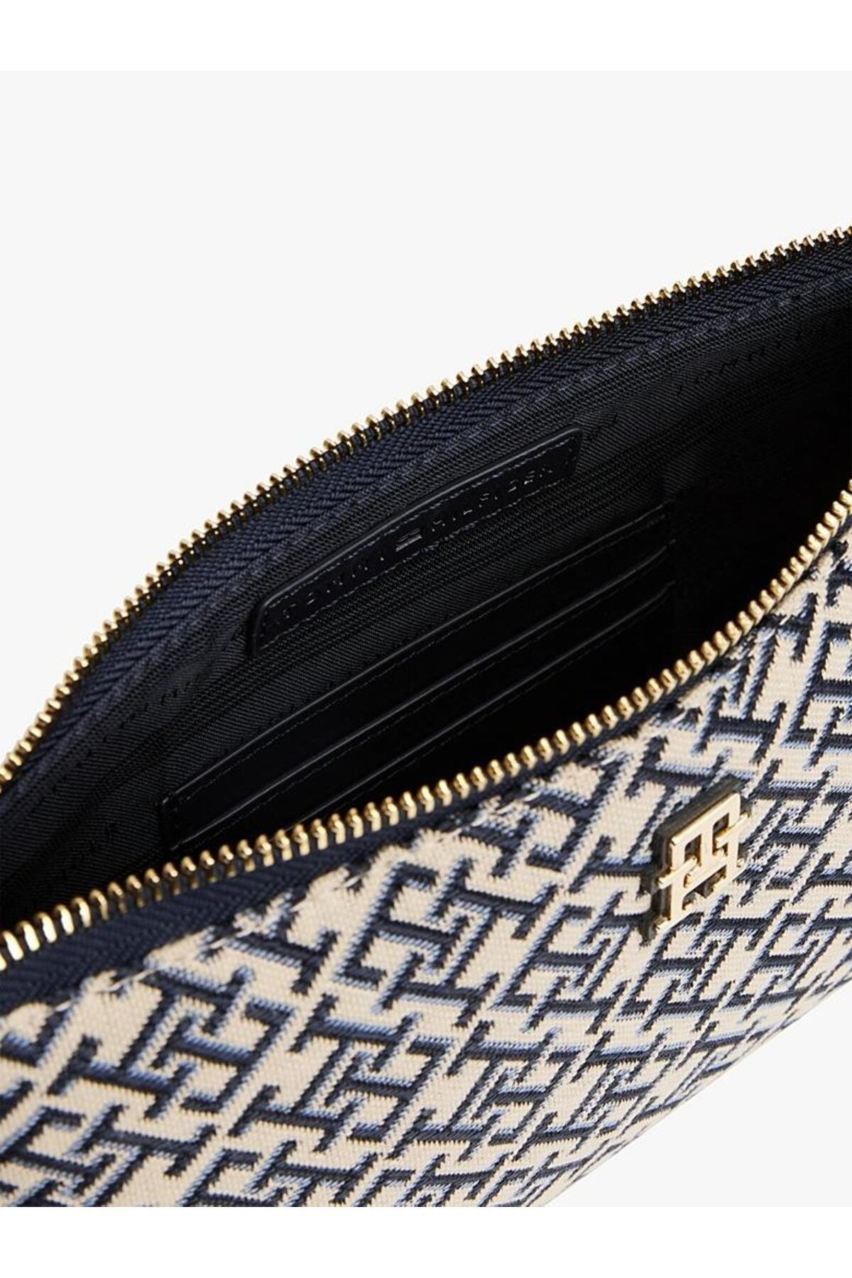 th-jacquard-shoulder-pouch--13cb-.jpg
