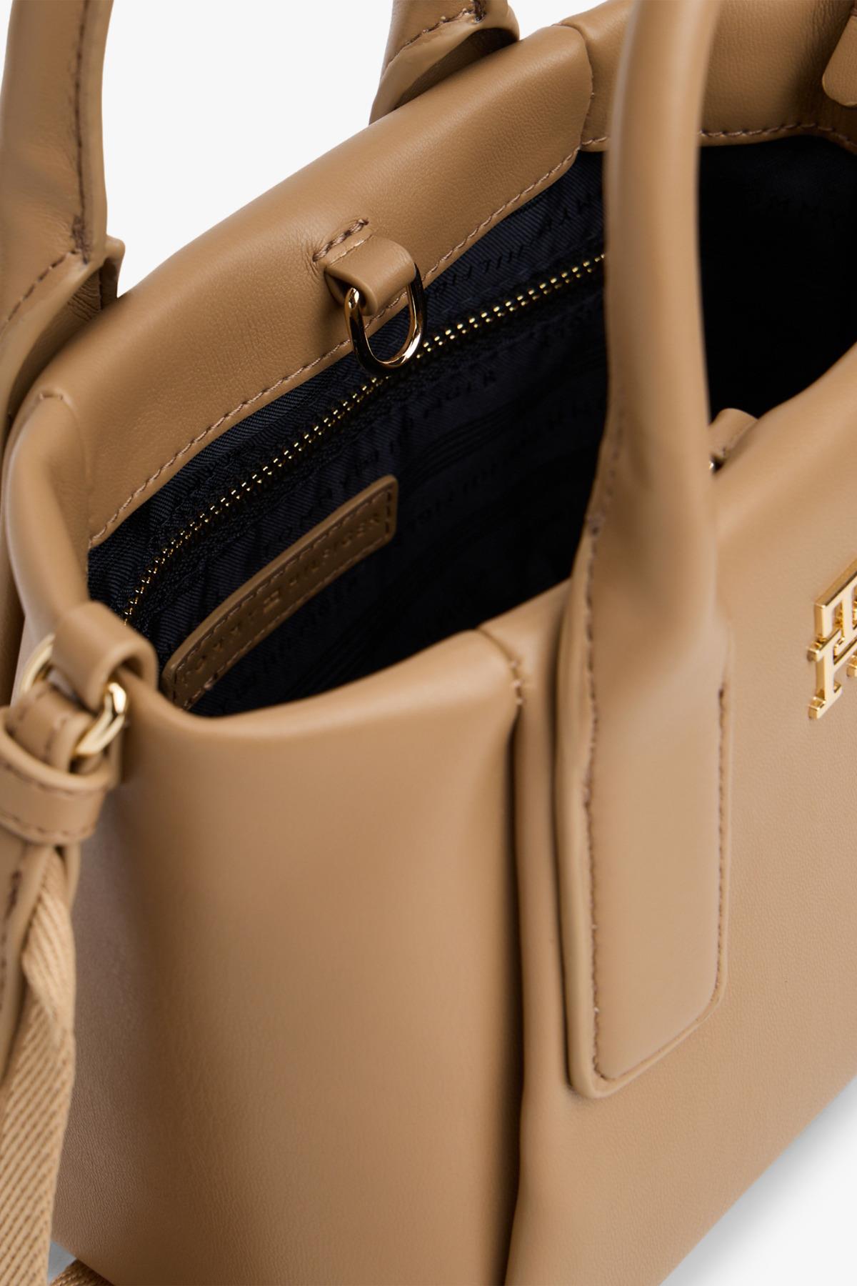 th-kadin-essential-camel-mini-tote-can-17-93e.jpg
