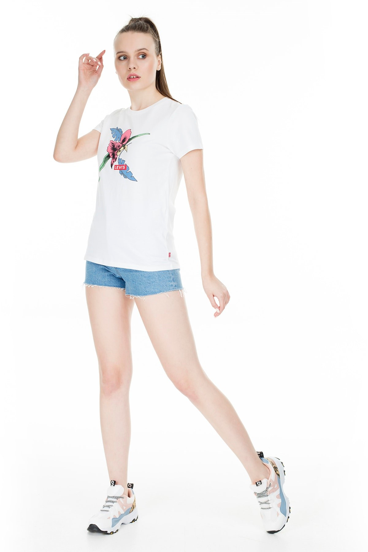 the-perfect-tee-flower-print-white-gra-f5-d94.jpg