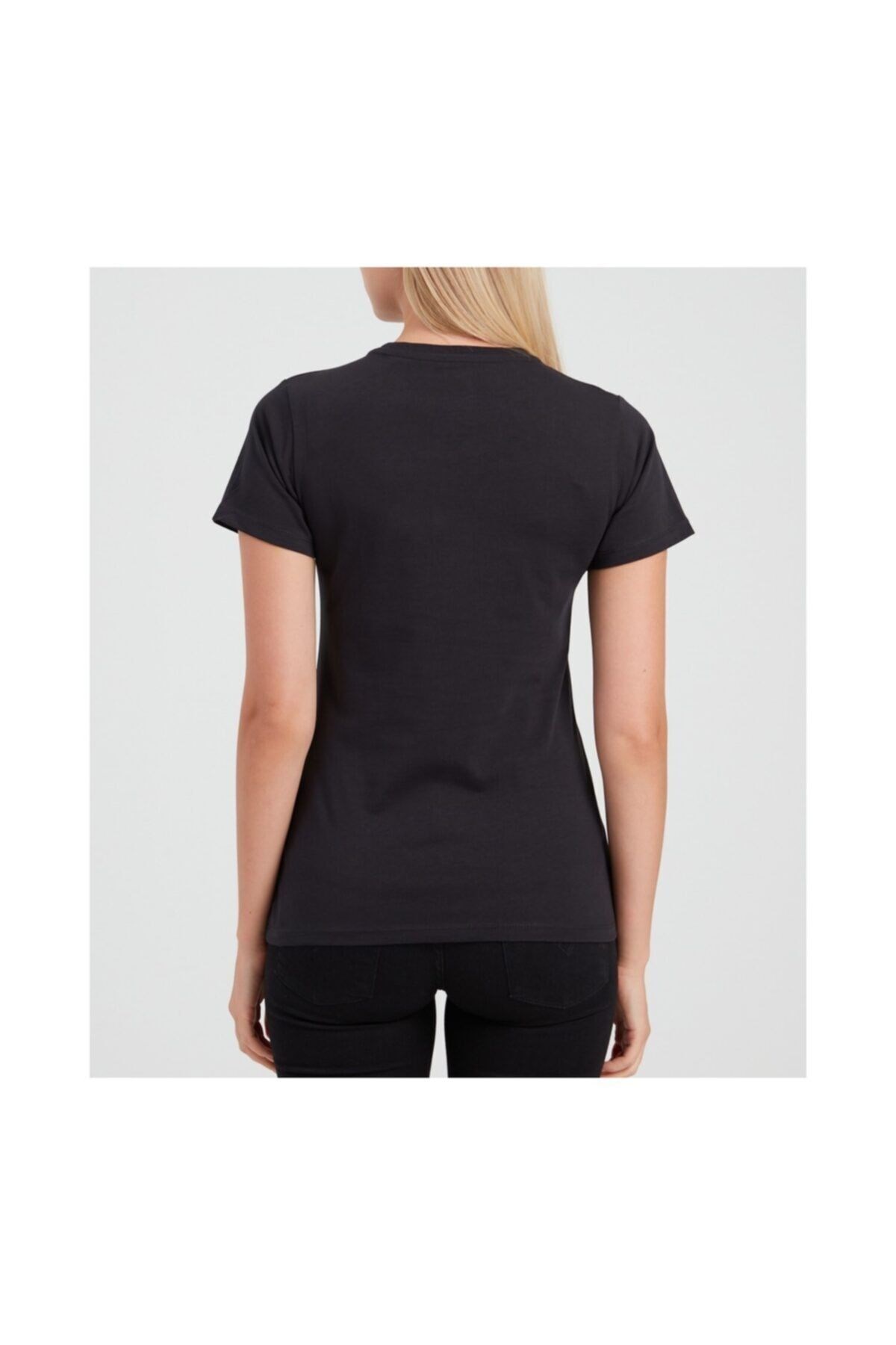 the-perfect-tee-tr-90s-serif-perfect-t-ceee-4.jpg