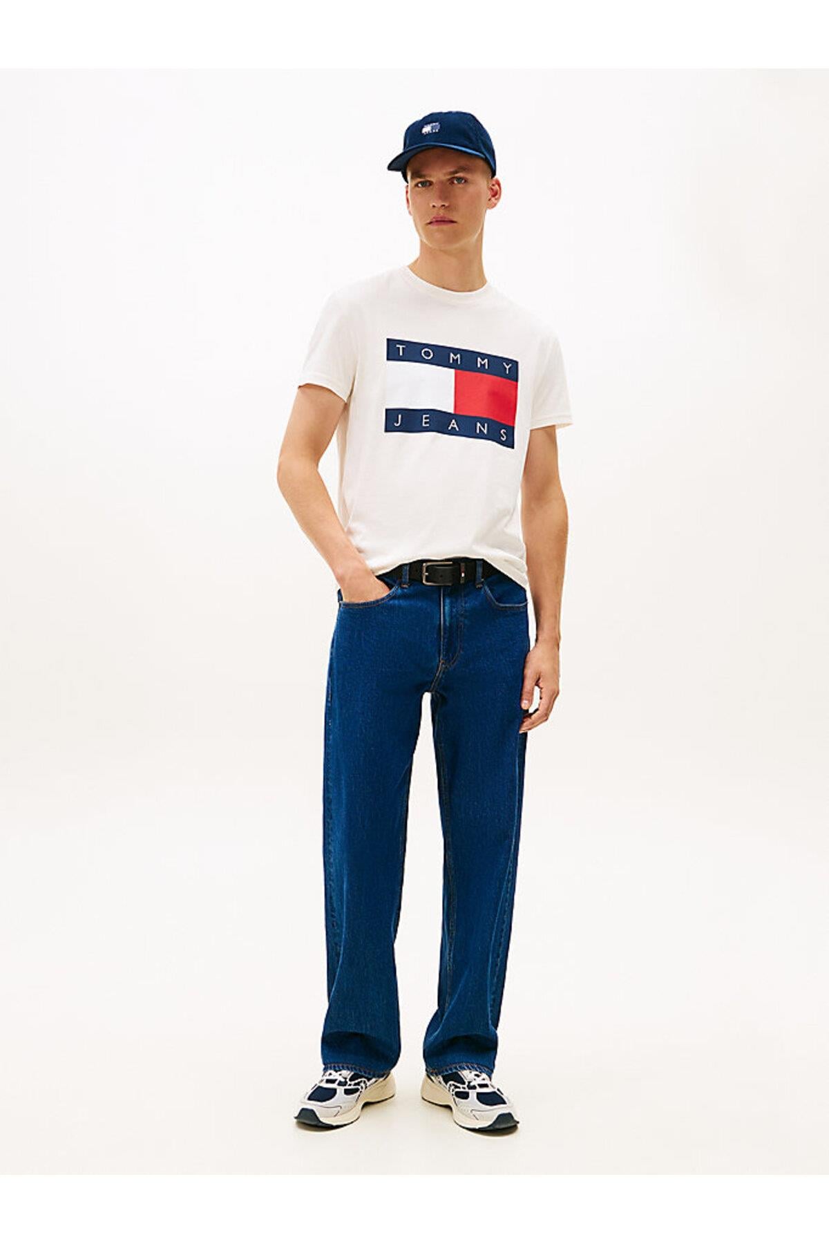 tjm-reg-big-flag-ss-tee-ext-acdb-a.jpg