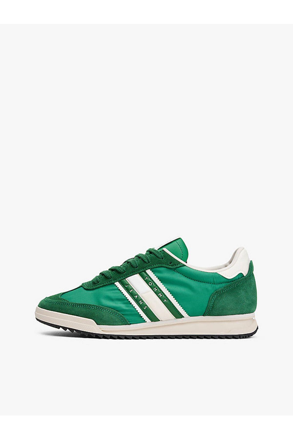 tjm-retro-runner-cleated-78435d.jpg