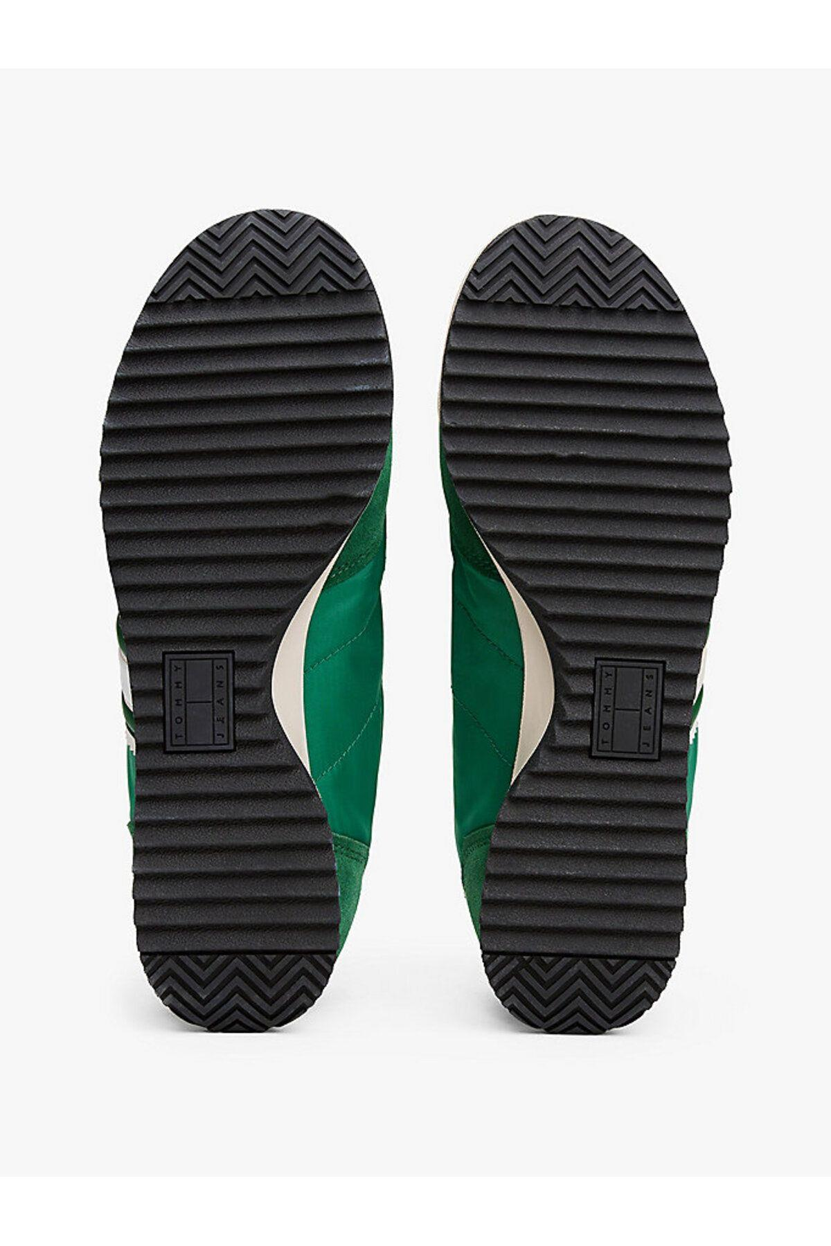 tjm-retro-runner-cleated-e3ca-5.jpg