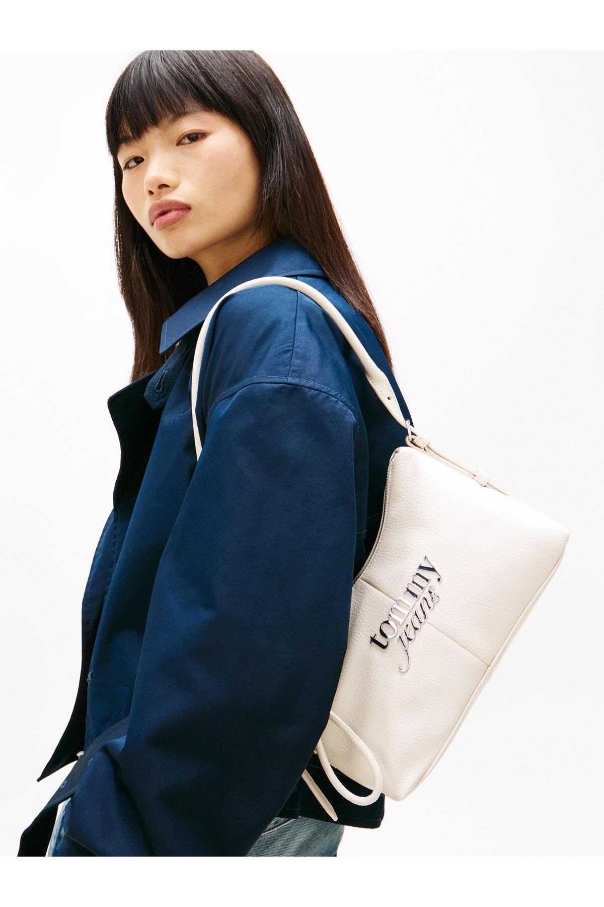 tjw-bold-shoulder-bag-521c8d.jpg