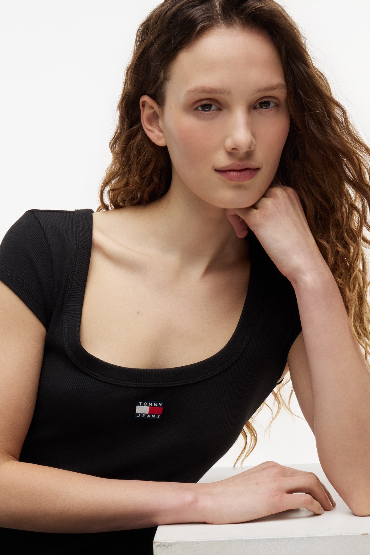 tjw-kadin-maxi-badge-siyah-elbise-ext--b678-.jpg