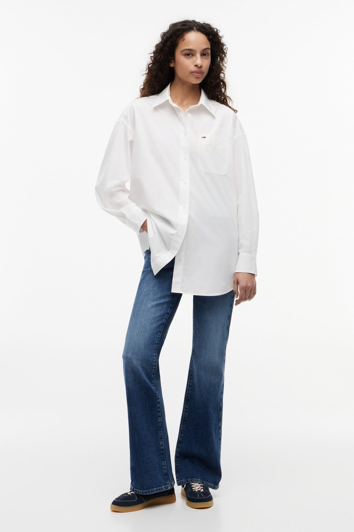 tjw-kadin-oversize-essential-beyaz-gom-648de5.jpg