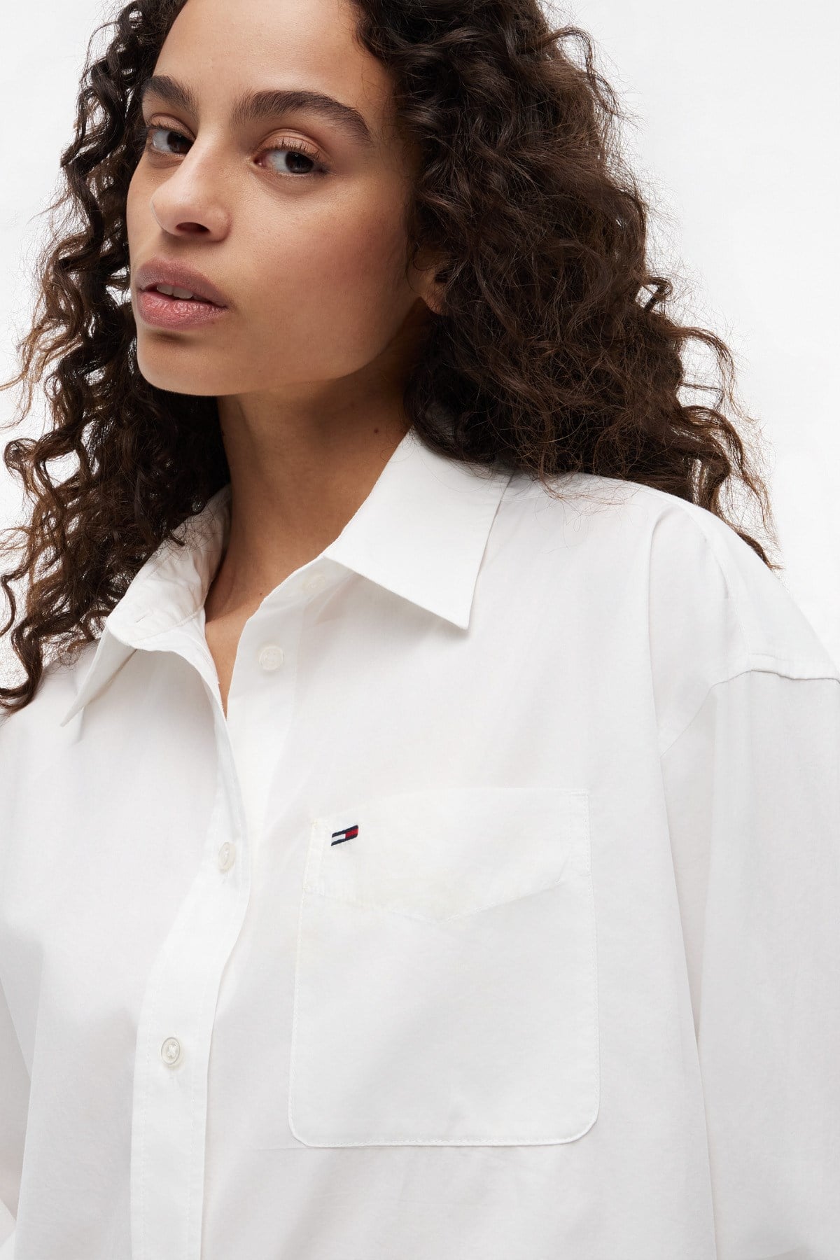 tjw-kadin-oversize-essential-beyaz-gom-f82444.jpg